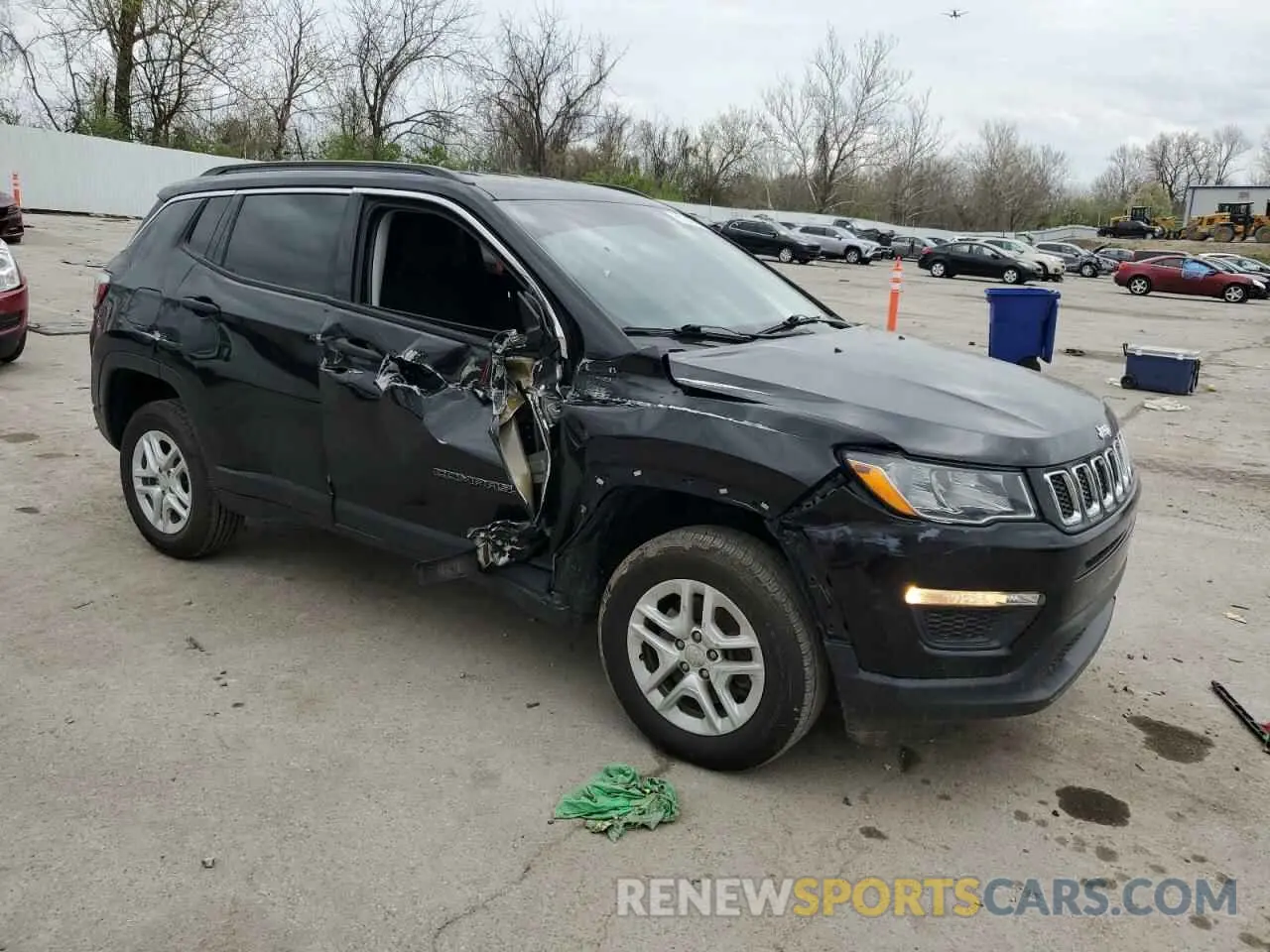 4 Photograph of a damaged car 3C4NJDAB4MT504800 JEEP COMPASS 2021