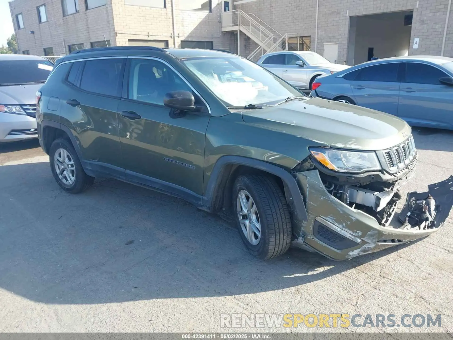 1 Photograph of a damaged car 3C4NJDAB4MT543838 JEEP COMPASS 2021