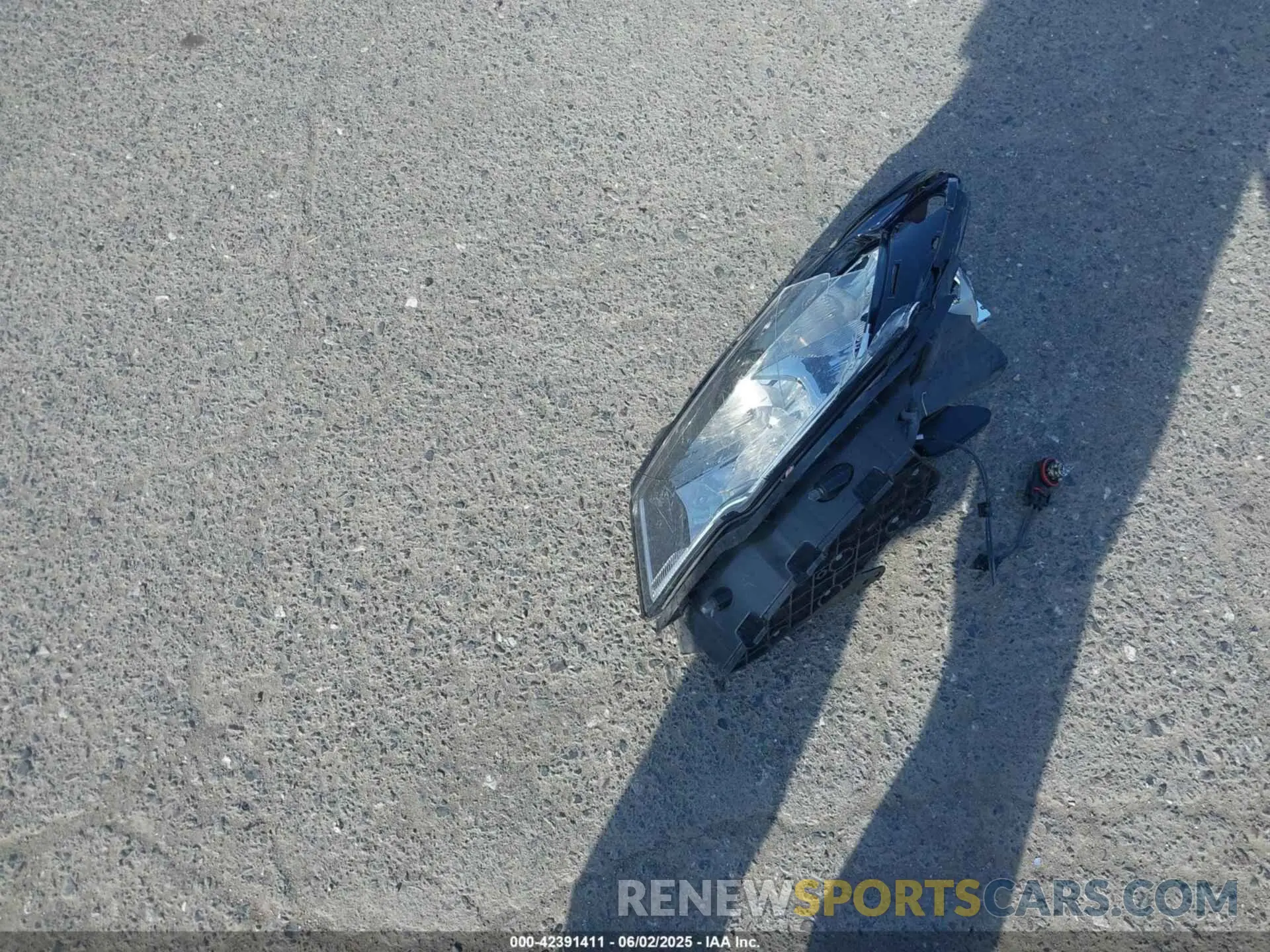 12 Photograph of a damaged car 3C4NJDAB4MT543838 JEEP COMPASS 2021