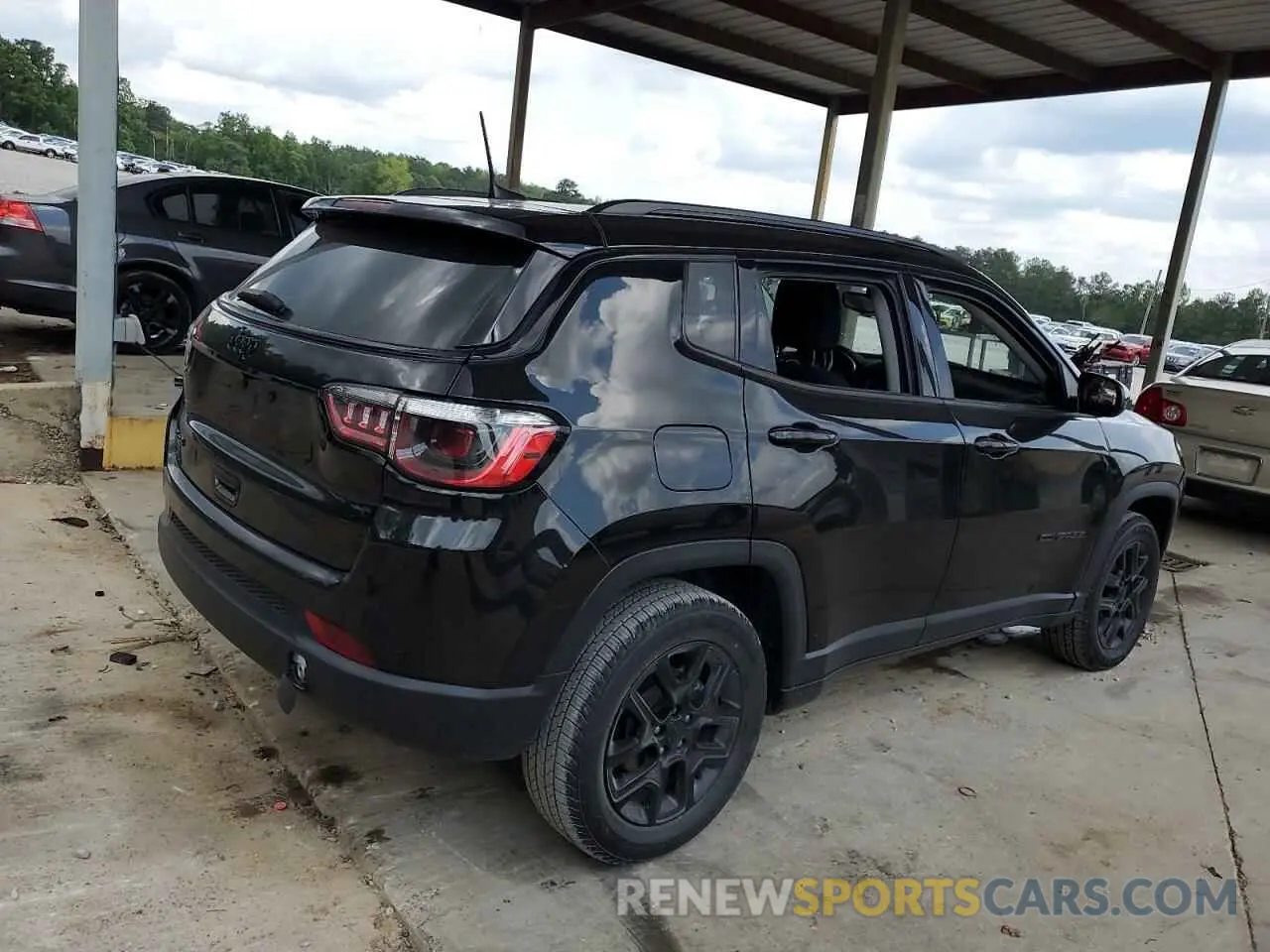 3 Photograph of a damaged car 3C4NJDAB6MT584116 JEEP COMPASS 2021