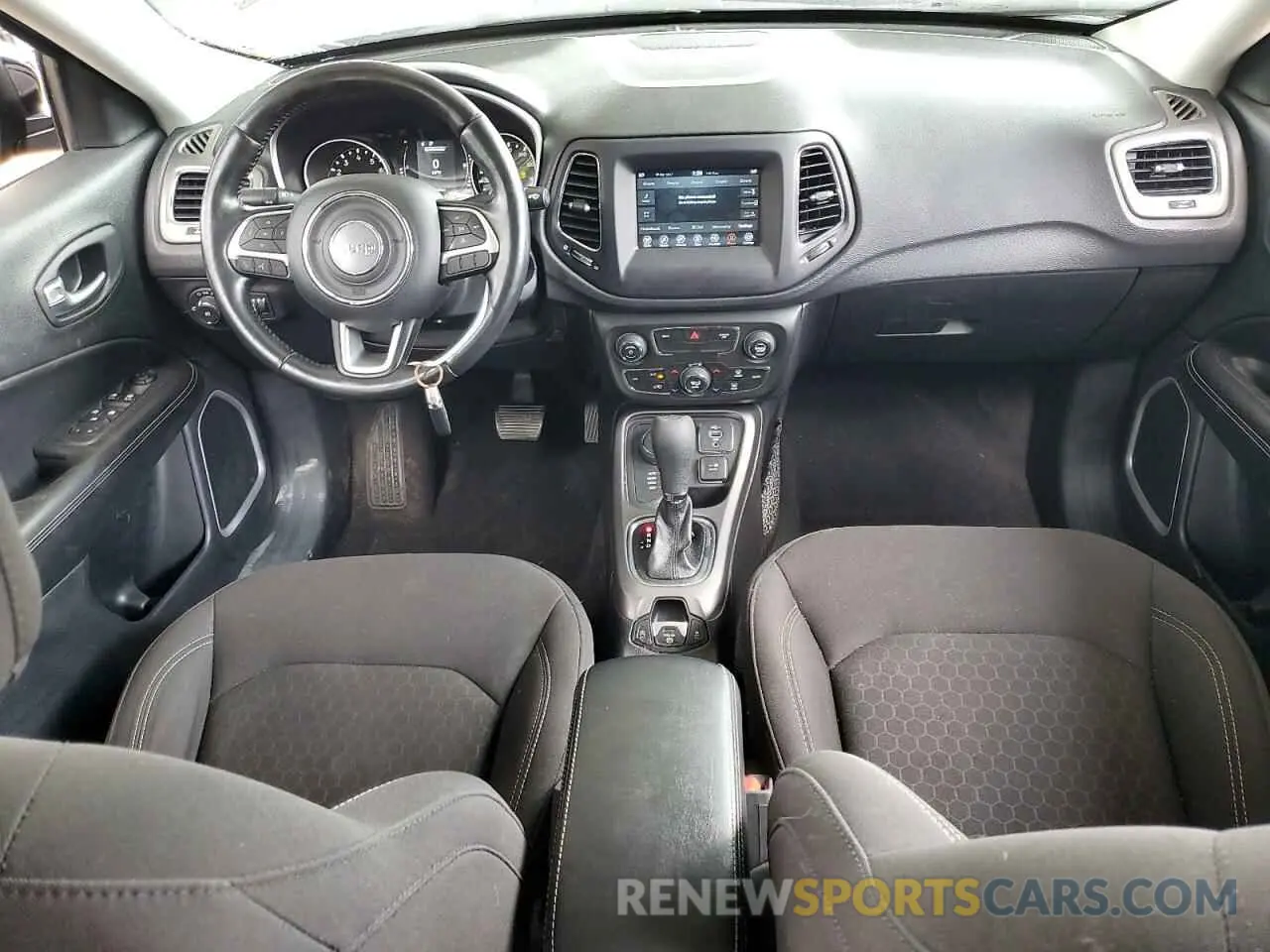 8 Photograph of a damaged car 3C4NJDAB6MT584116 JEEP COMPASS 2021