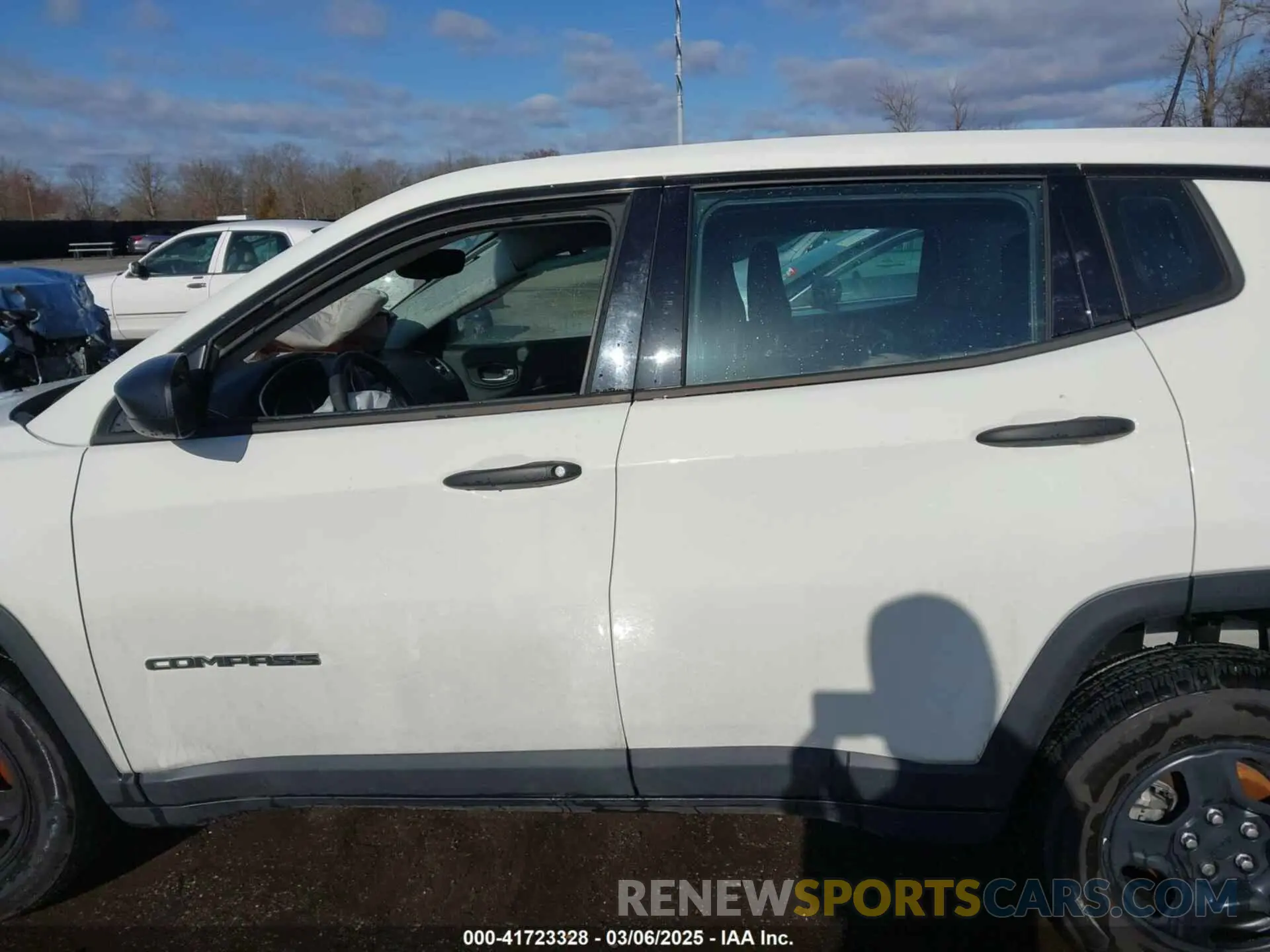 14 Photograph of a damaged car 3C4NJDAB7MT510591 JEEP COMPASS 2021
