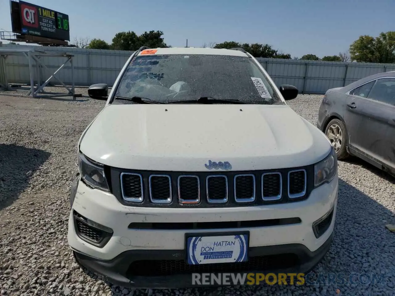 5 Photograph of a damaged car 3C4NJDAB8MT512950 JEEP COMPASS 2021