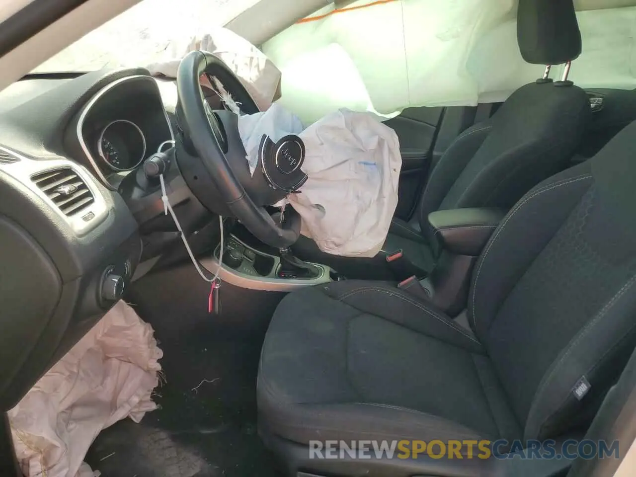 7 Photograph of a damaged car 3C4NJDAB8MT512950 JEEP COMPASS 2021