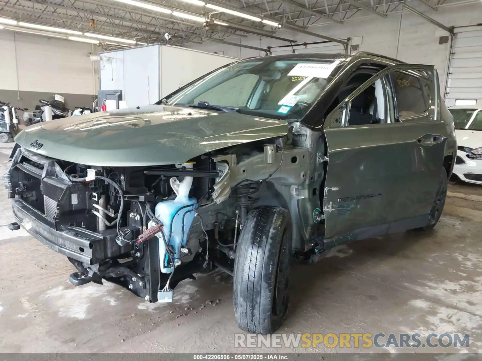 6 Photograph of a damaged car 3C4NJDAB8MT591231 JEEP COMPASS 2021