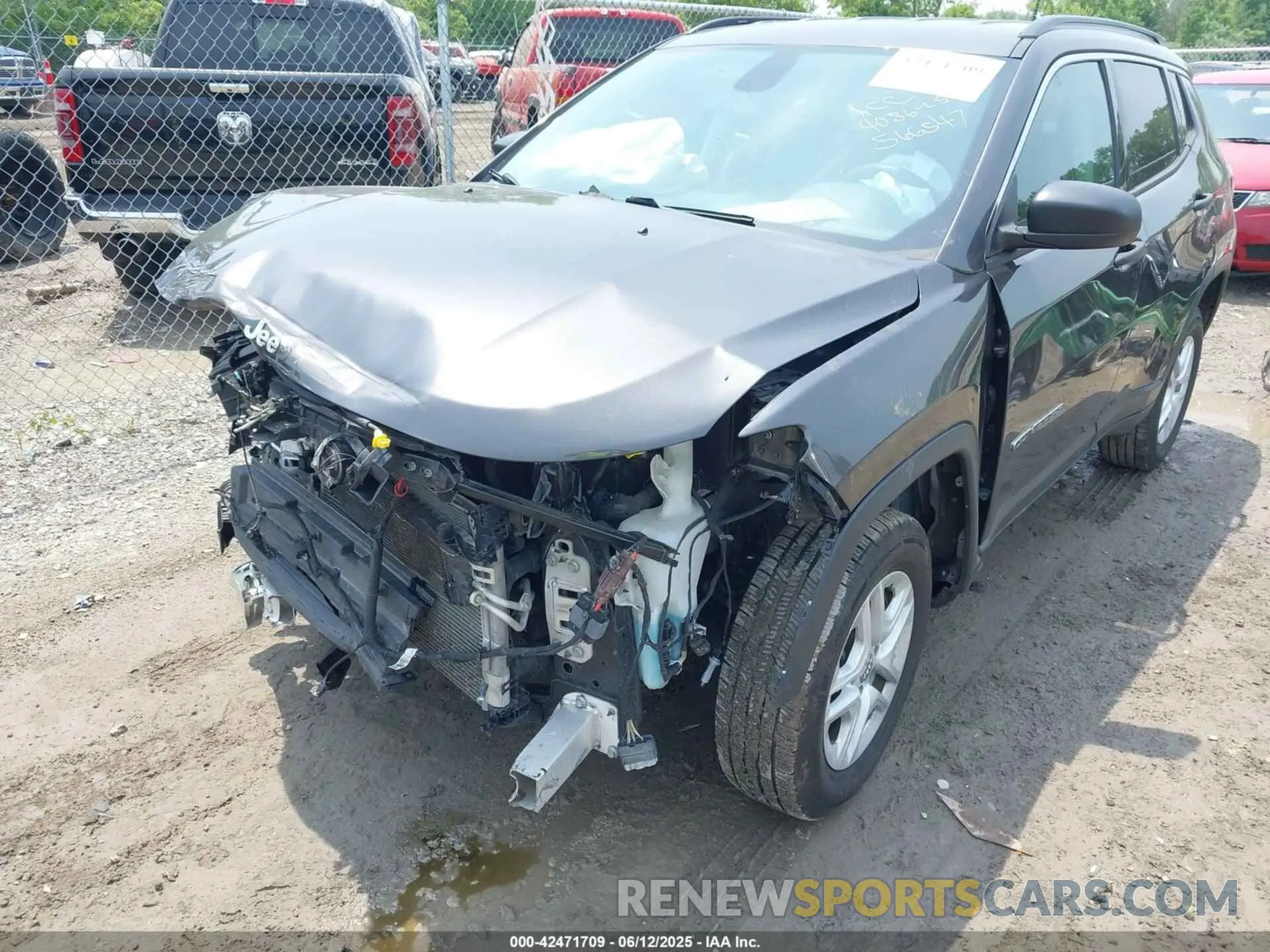 6 Photograph of a damaged car 3C4NJDAB9MT566547 JEEP COMPASS 2021