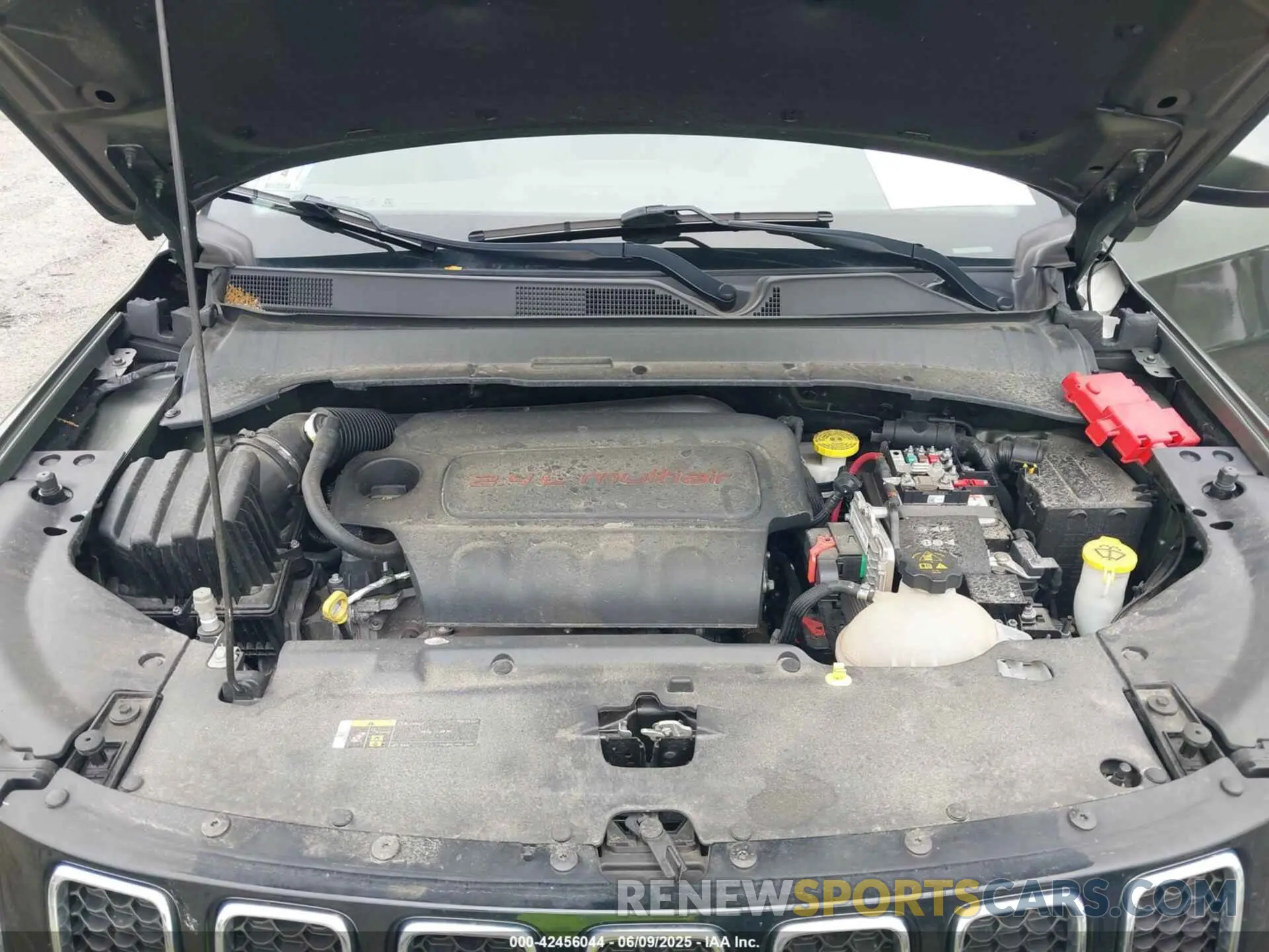 10 Photograph of a damaged car 3C4NJDBB0MT506834 JEEP COMPASS 2021