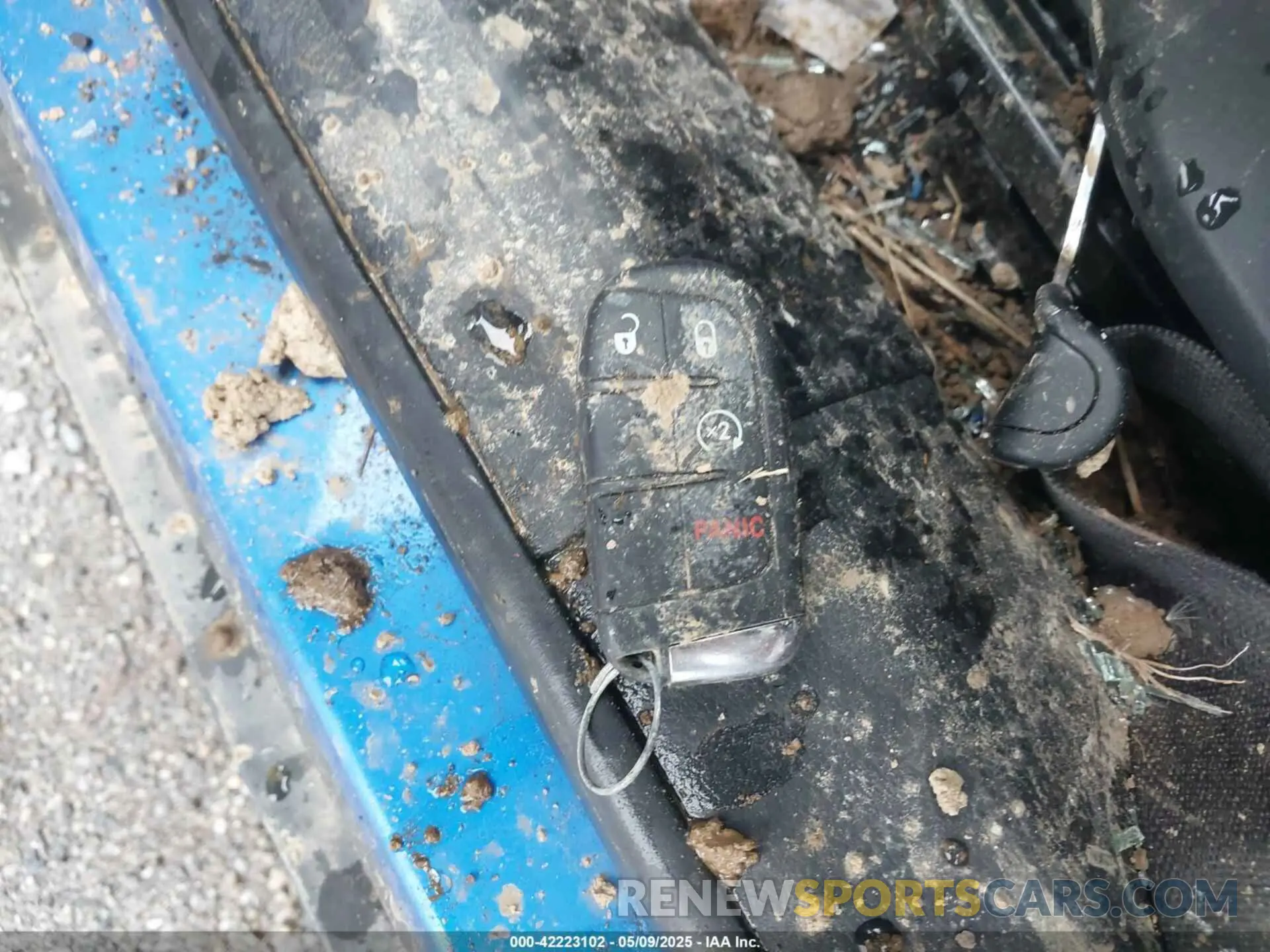11 Photograph of a damaged car 3C4NJDBB0MT570078 JEEP COMPASS 2021