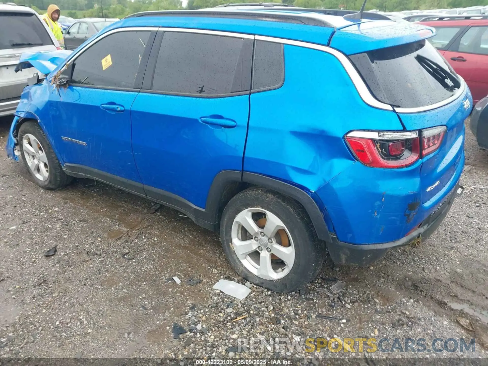 3 Photograph of a damaged car 3C4NJDBB0MT570078 JEEP COMPASS 2021