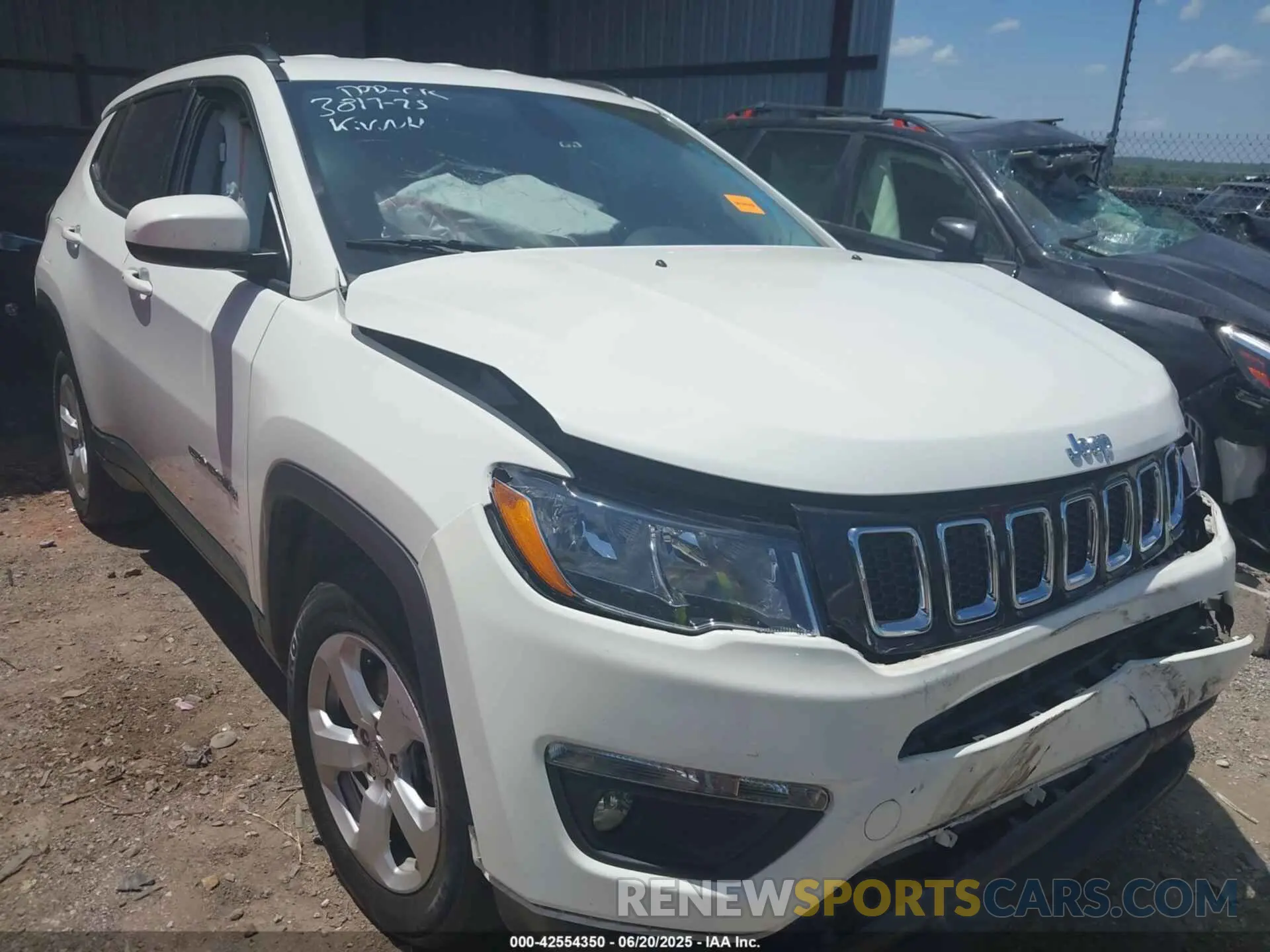 1 Photograph of a damaged car 3C4NJDBB0MT600115 JEEP COMPASS 2021
