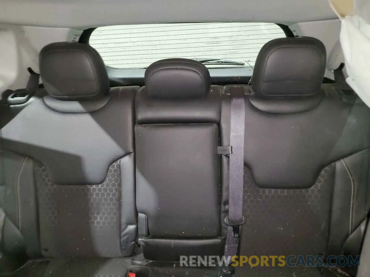 10 Photograph of a damaged car 3C4NJDBB1MT537736 JEEP COMPASS 2021