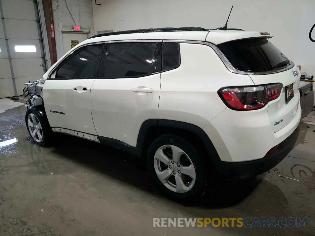 2 Photograph of a damaged car 3C4NJDBB1MT543701 JEEP COMPASS 2021