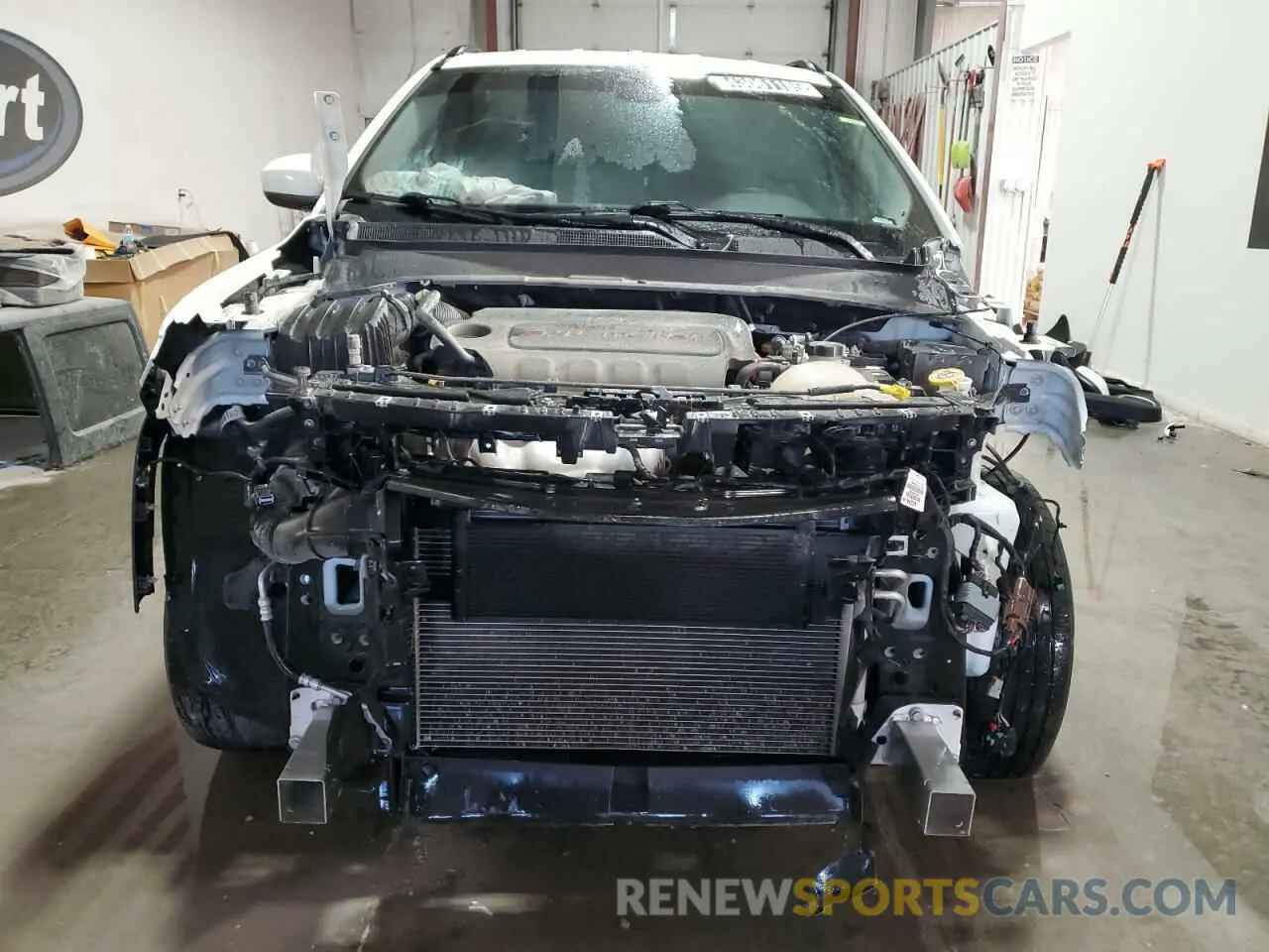 5 Photograph of a damaged car 3C4NJDBB1MT543701 JEEP COMPASS 2021