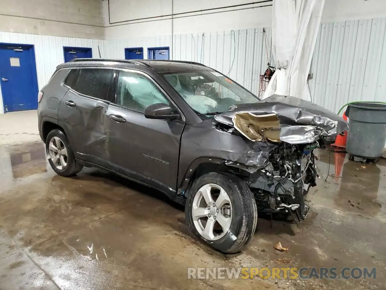 4 Photograph of a damaged car 3C4NJDBB1MT547733 JEEP COMPASS 2021