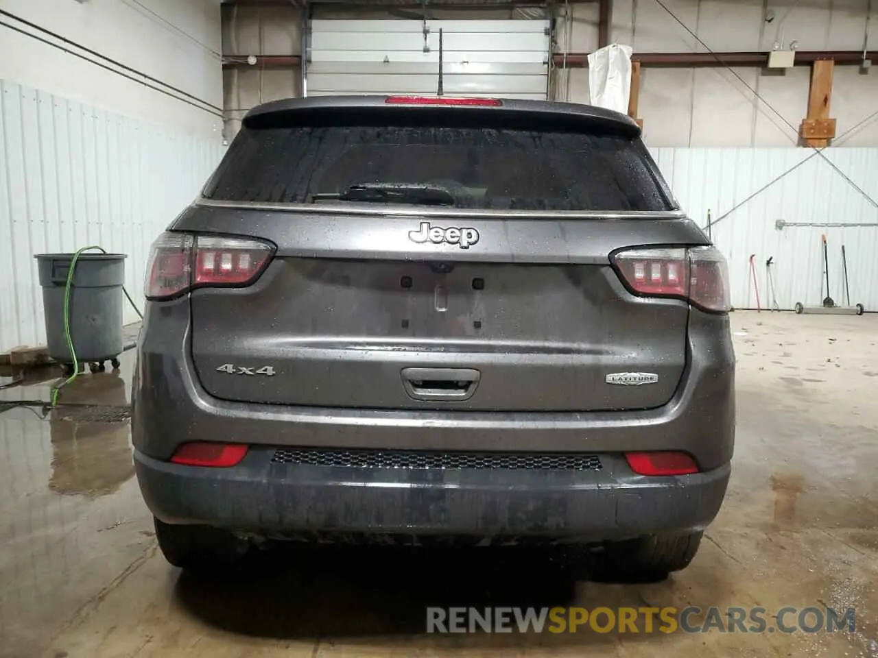 6 Photograph of a damaged car 3C4NJDBB1MT547733 JEEP COMPASS 2021