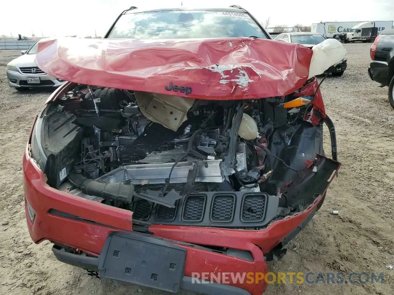 5 Photograph of a damaged car 3C4NJDBB1MT562619 JEEP COMPASS 2021