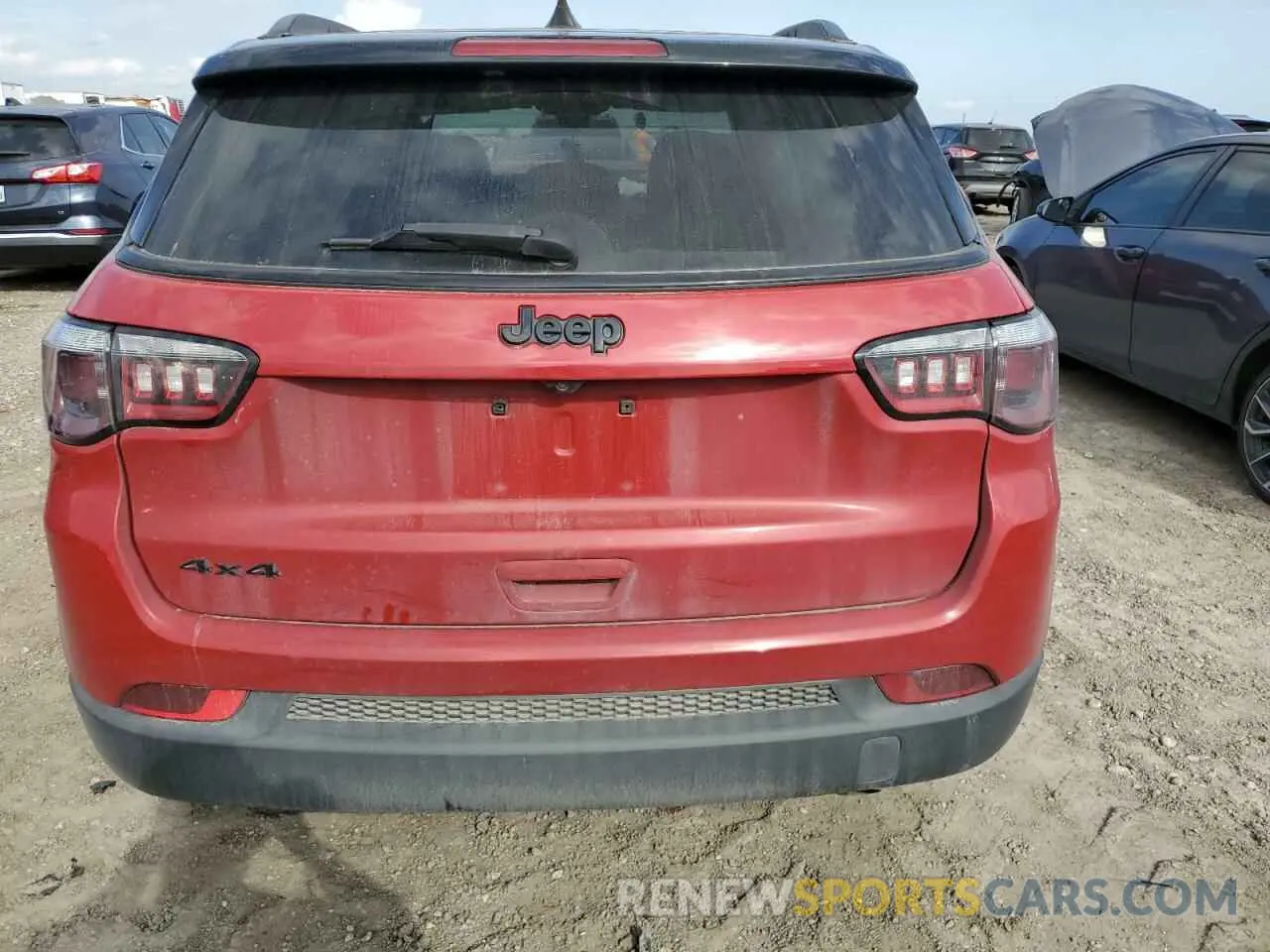 6 Photograph of a damaged car 3C4NJDBB1MT562619 JEEP COMPASS 2021