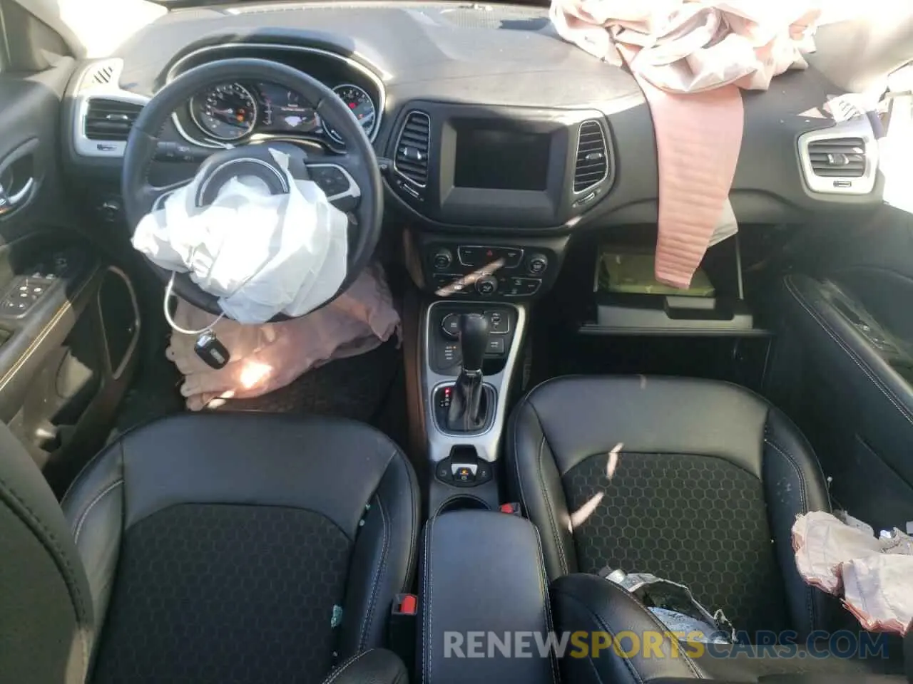 8 Photograph of a damaged car 3C4NJDBB1MT569618 JEEP COMPASS 2021