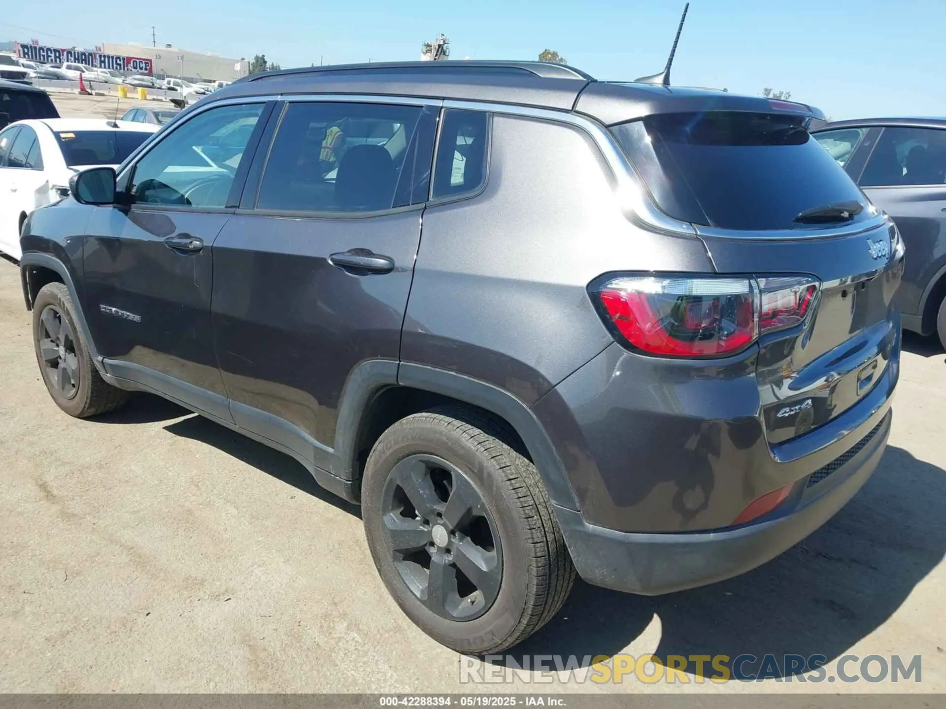 3 Photograph of a damaged car 3C4NJDBB1MT578819 JEEP COMPASS 2021