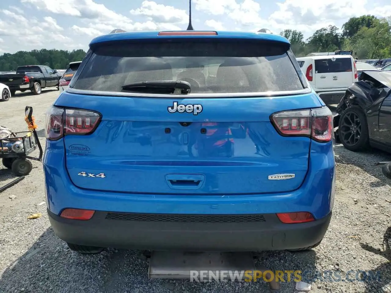 6 Photograph of a damaged car 3C4NJDBB1MT584118 JEEP COMPASS 2021