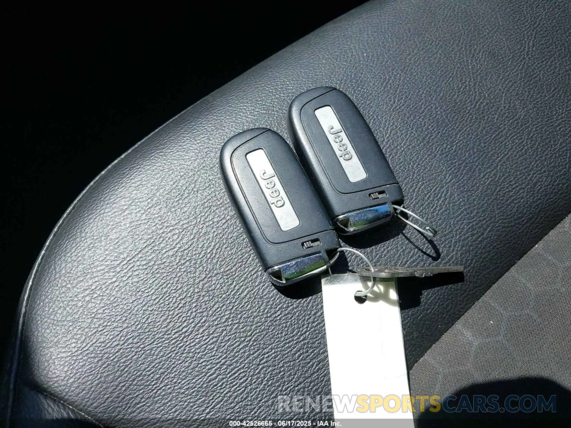 11 Photograph of a damaged car 3C4NJDBB1MT586712 JEEP COMPASS 2021