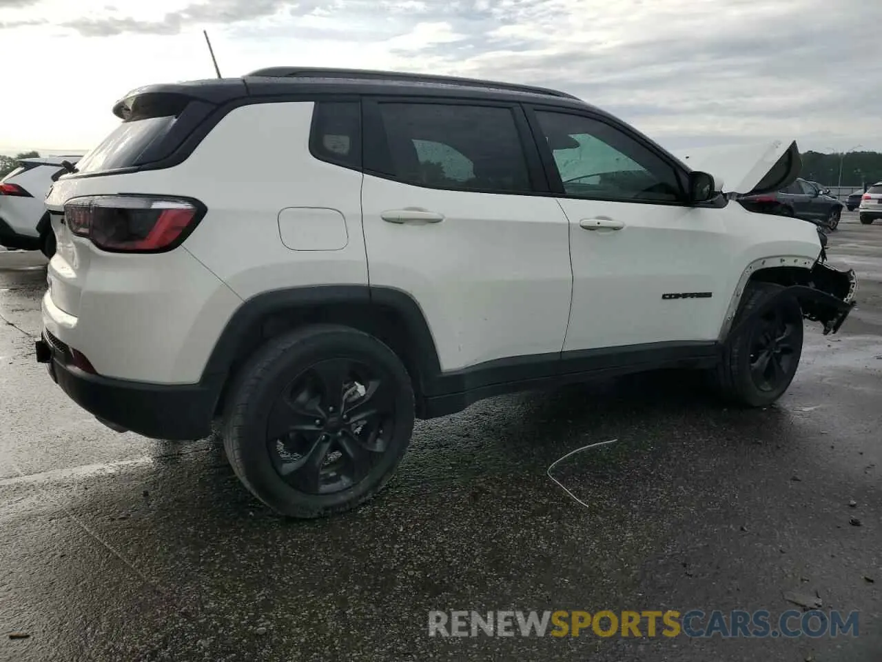 3 Photograph of a damaged car 3C4NJDBB2MT525403 JEEP COMPASS 2021