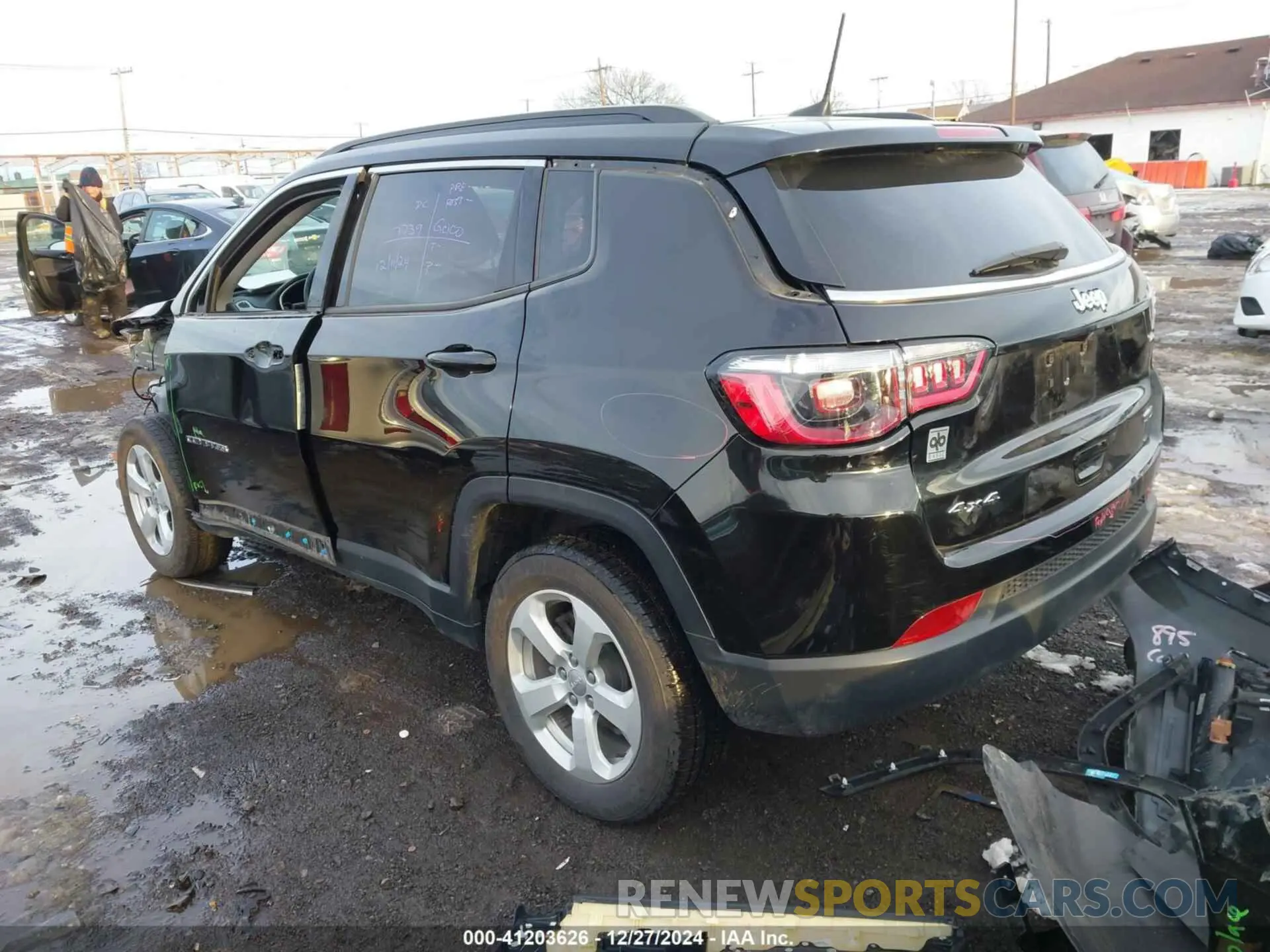 3 Photograph of a damaged car 3C4NJDBB2MT530276 JEEP COMPASS 2021