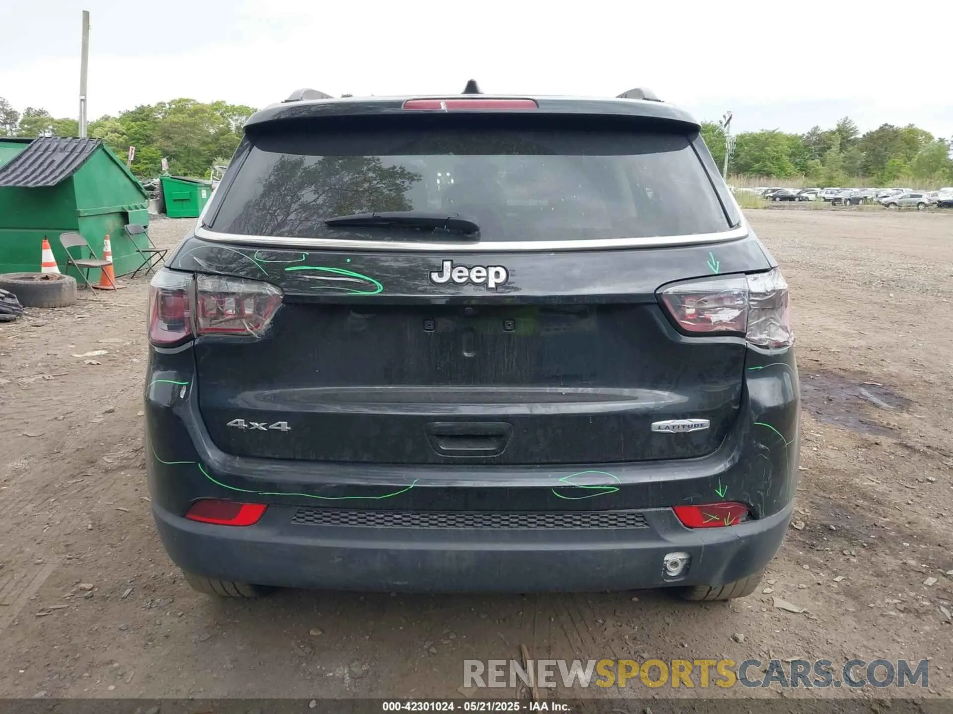 17 Photograph of a damaged car 3C4NJDBB2MT537955 JEEP COMPASS 2021