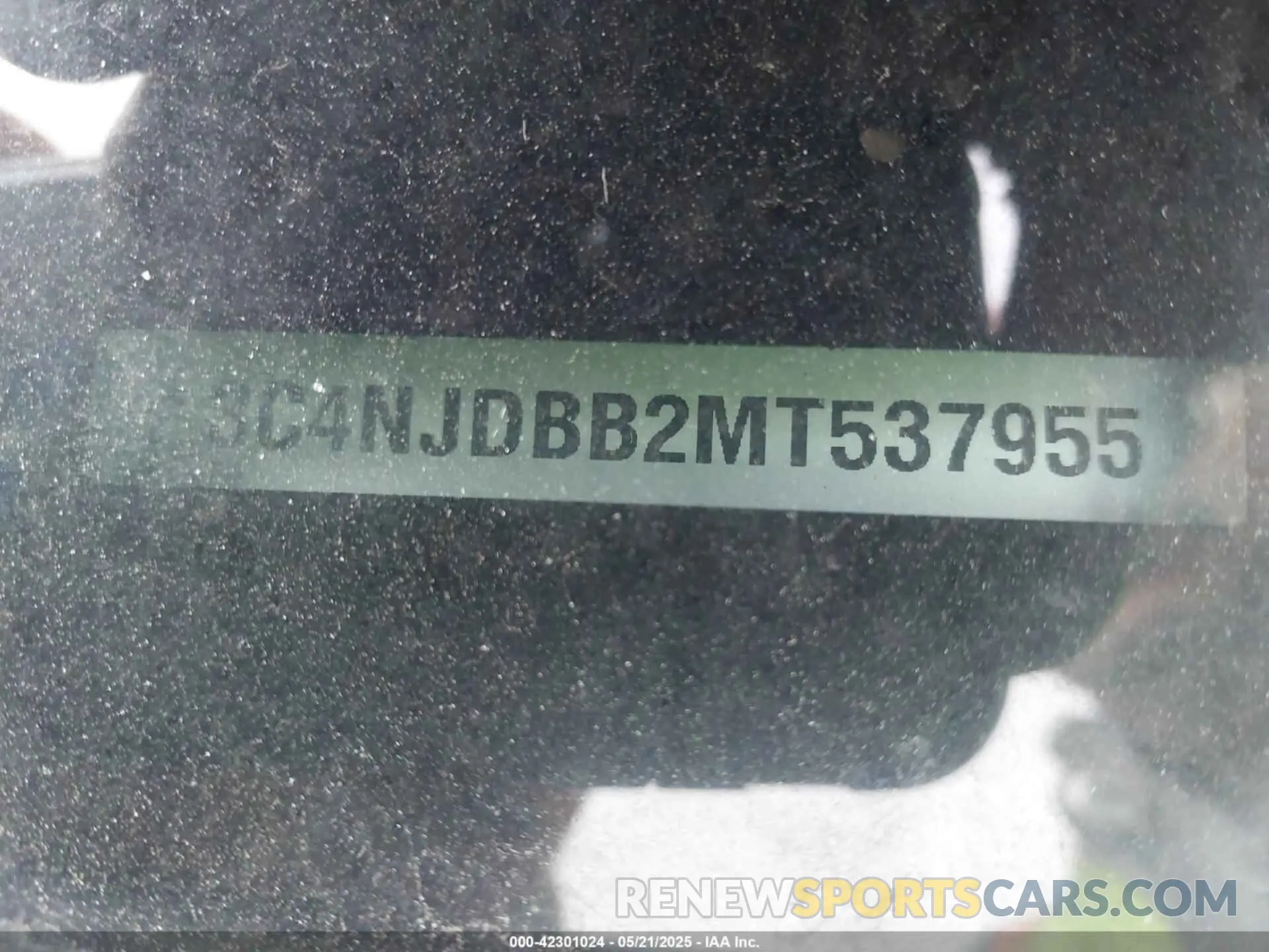 18 Photograph of a damaged car 3C4NJDBB2MT537955 JEEP COMPASS 2021