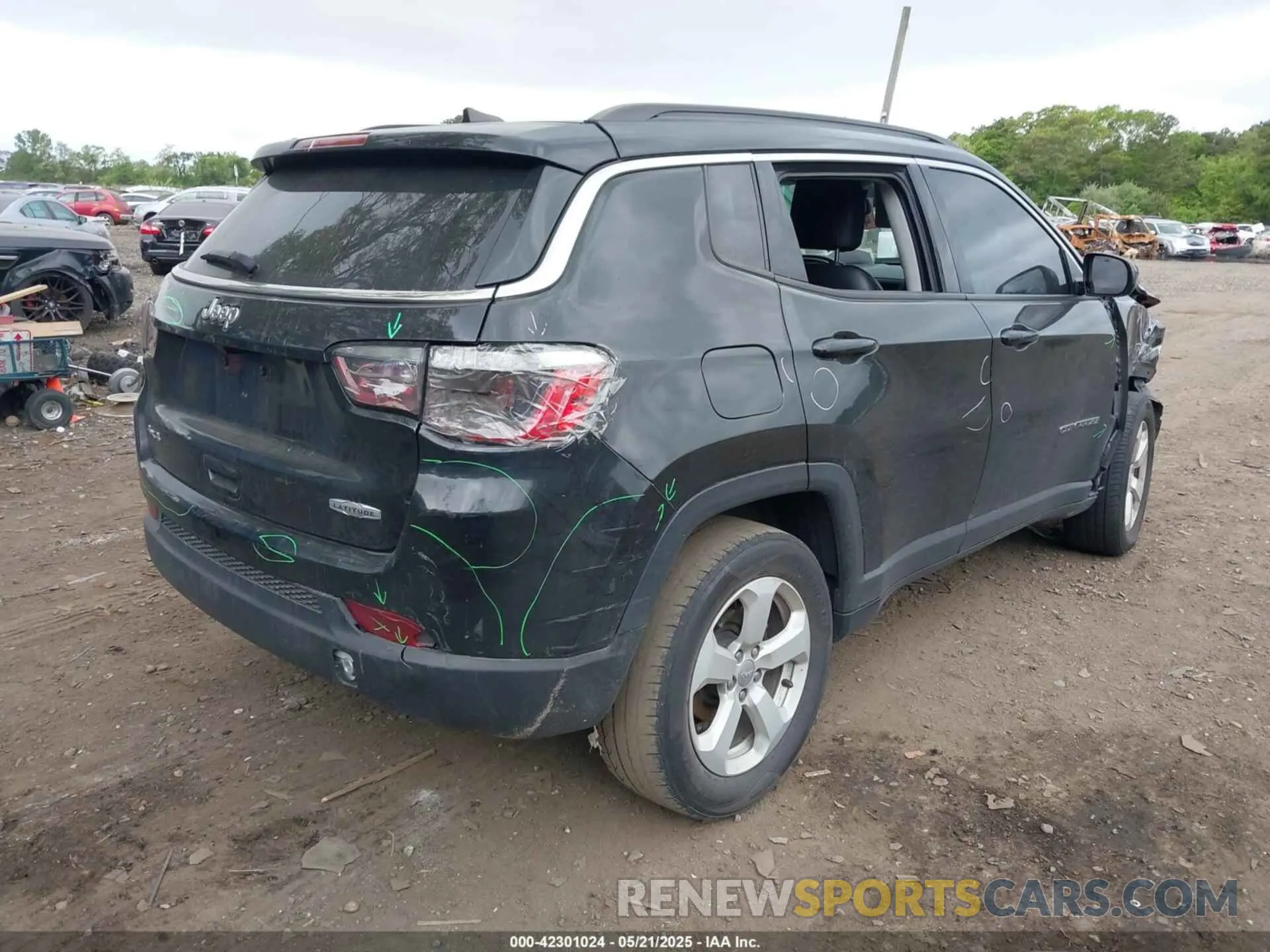 4 Photograph of a damaged car 3C4NJDBB2MT537955 JEEP COMPASS 2021