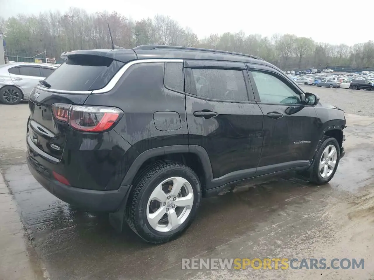 3 Photograph of a damaged car 3C4NJDBB2MT544646 JEEP COMPASS 2021
