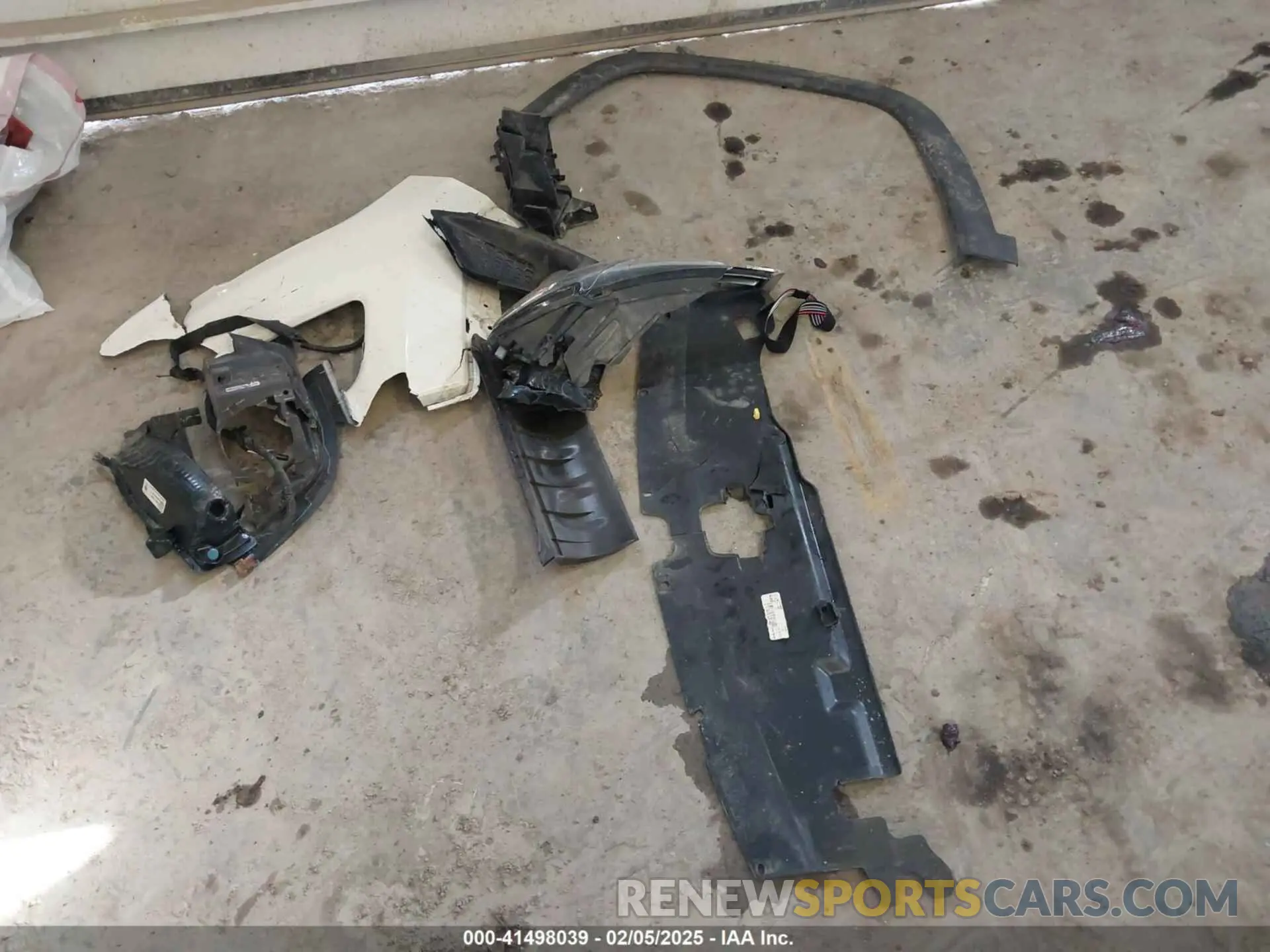 12 Photograph of a damaged car 3C4NJDBB3MT504835 JEEP COMPASS 2021