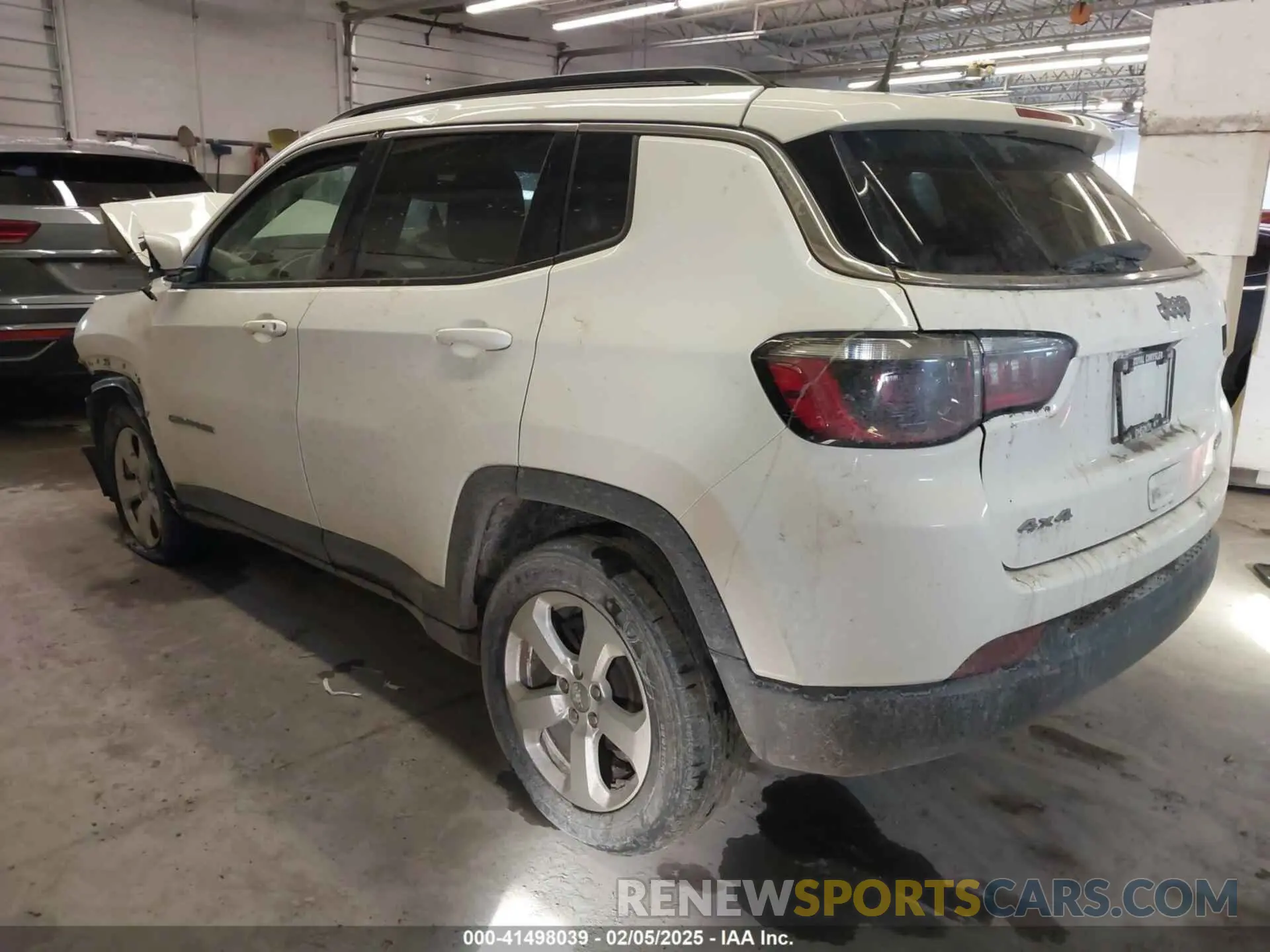 3 Photograph of a damaged car 3C4NJDBB3MT504835 JEEP COMPASS 2021