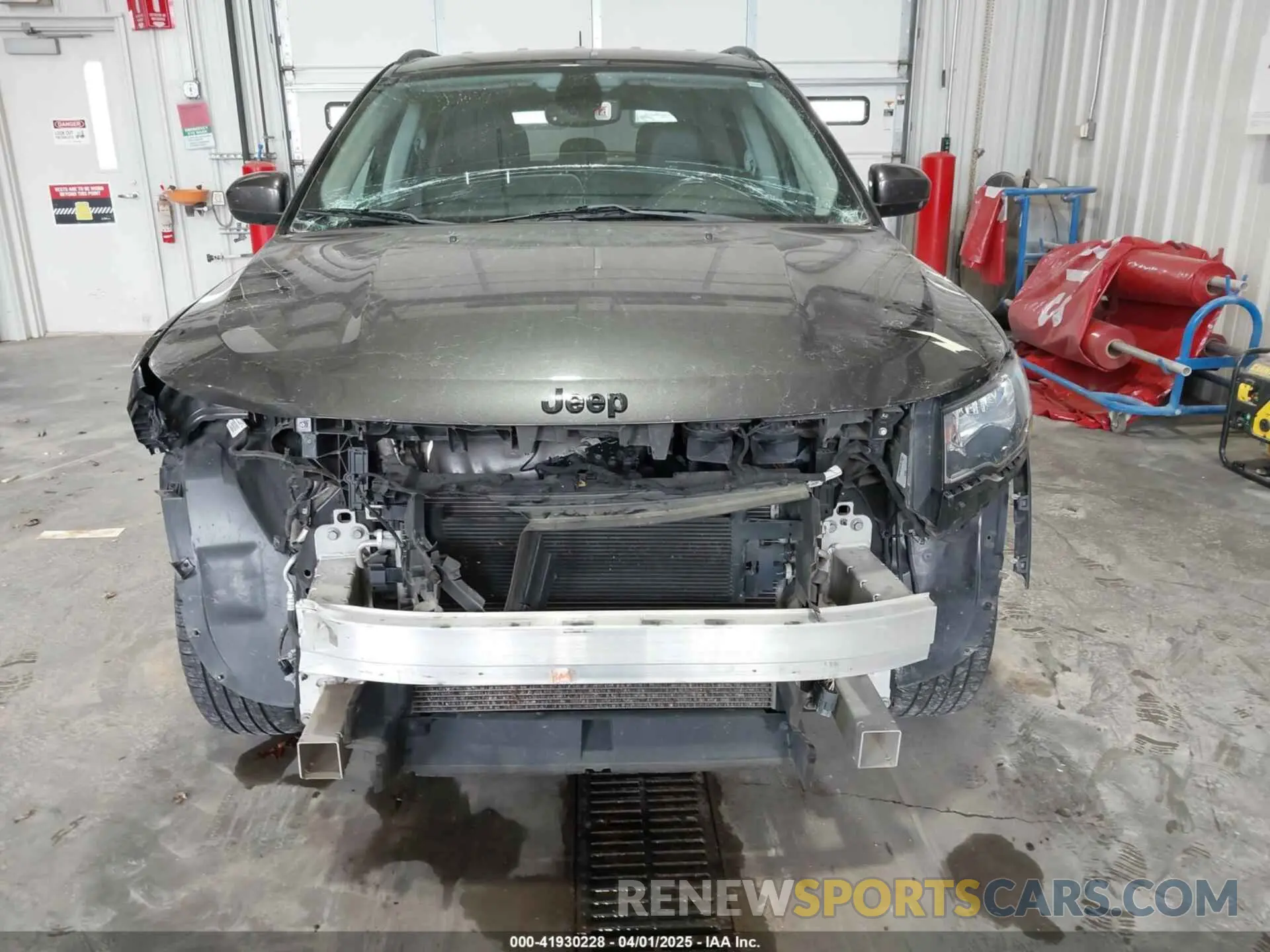 12 Photograph of a damaged car 3C4NJDBB3MT569734 JEEP COMPASS 2021