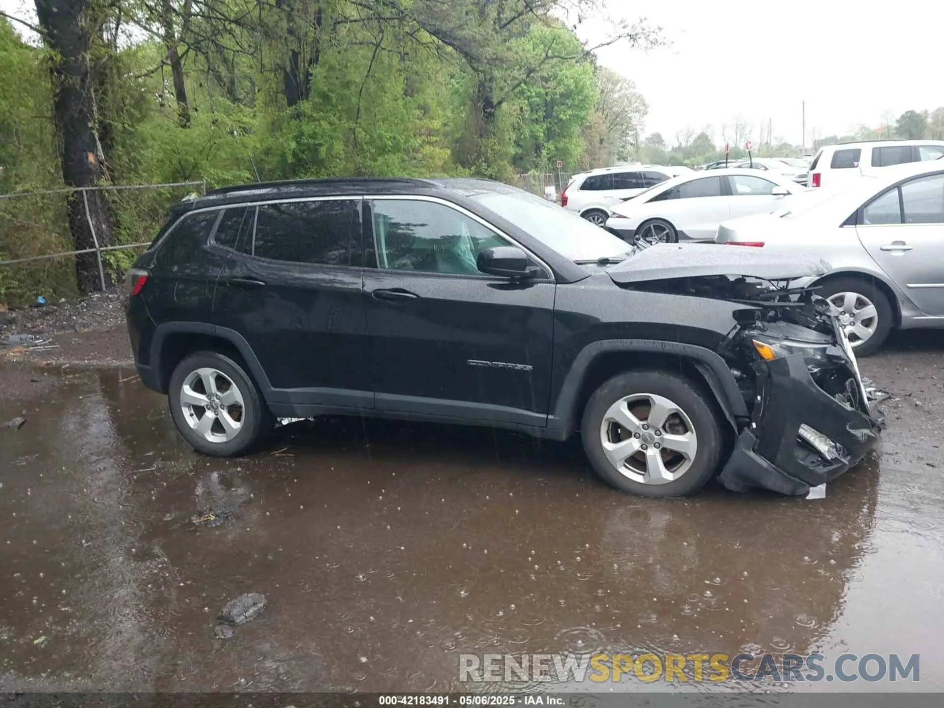 13 Photograph of a damaged car 3C4NJDBB4MT506951 JEEP COMPASS 2021