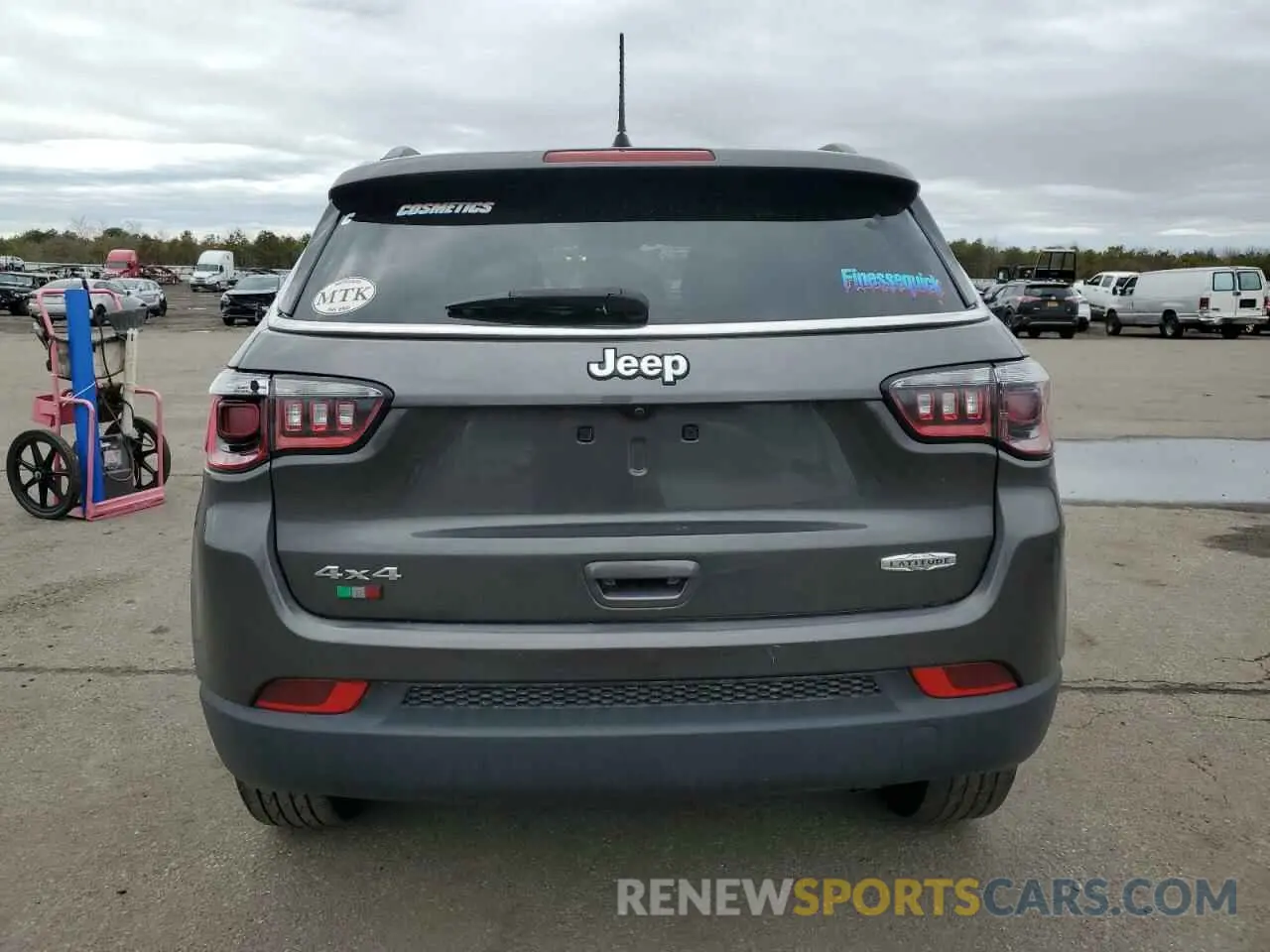6 Photograph of a damaged car 3C4NJDBB4MT507484 JEEP COMPASS 2021