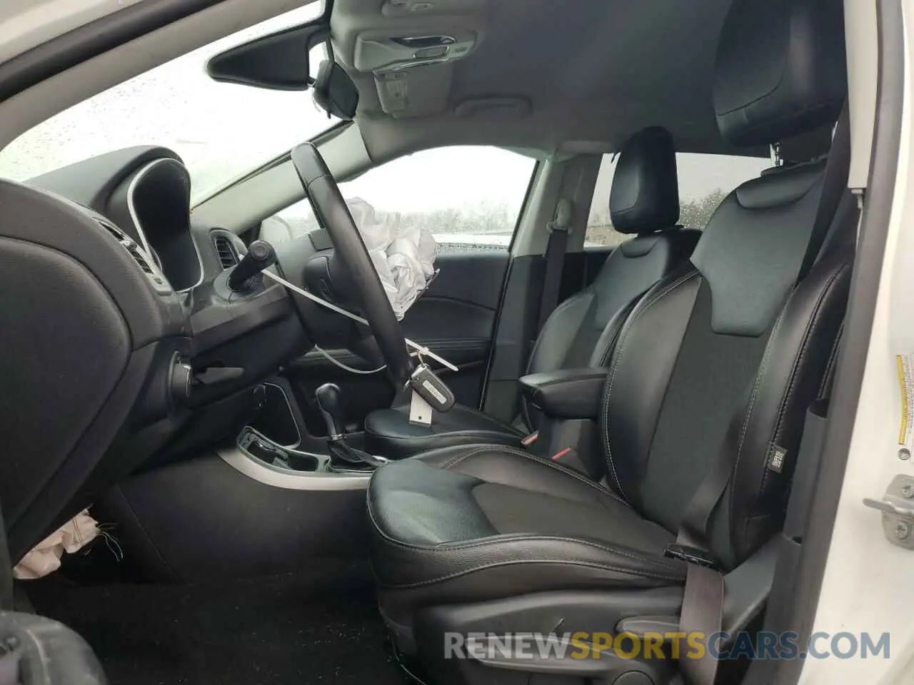 7 Photograph of a damaged car 3C4NJDBB4MT530103 JEEP COMPASS 2021