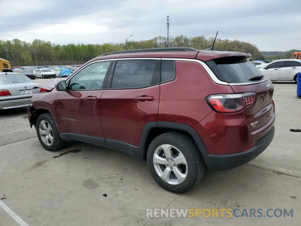 2 Photograph of a damaged car 3C4NJDBB4MT593377 JEEP COMPASS 2021