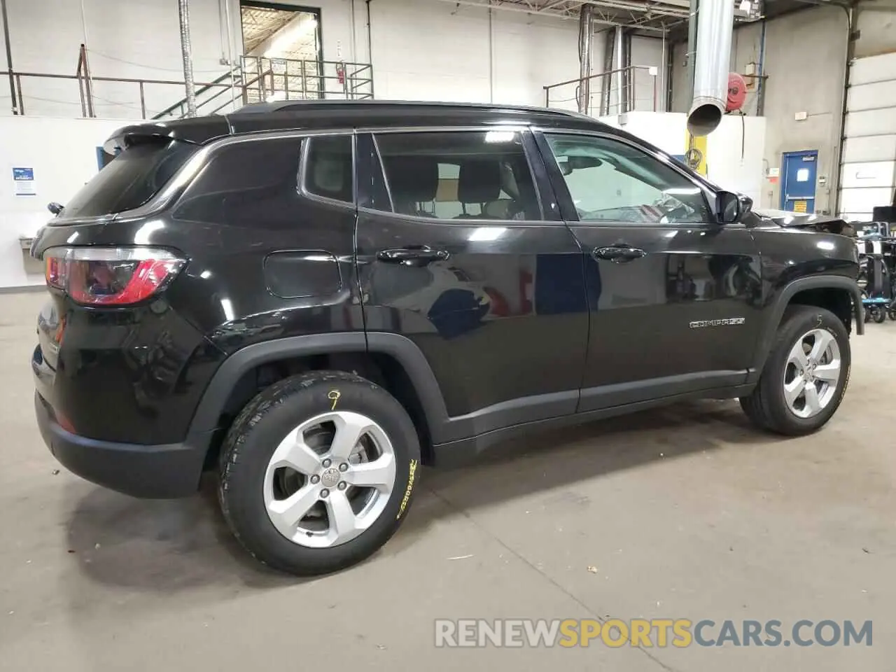 3 Photograph of a damaged car 3C4NJDBB5MT584560 JEEP COMPASS 2021