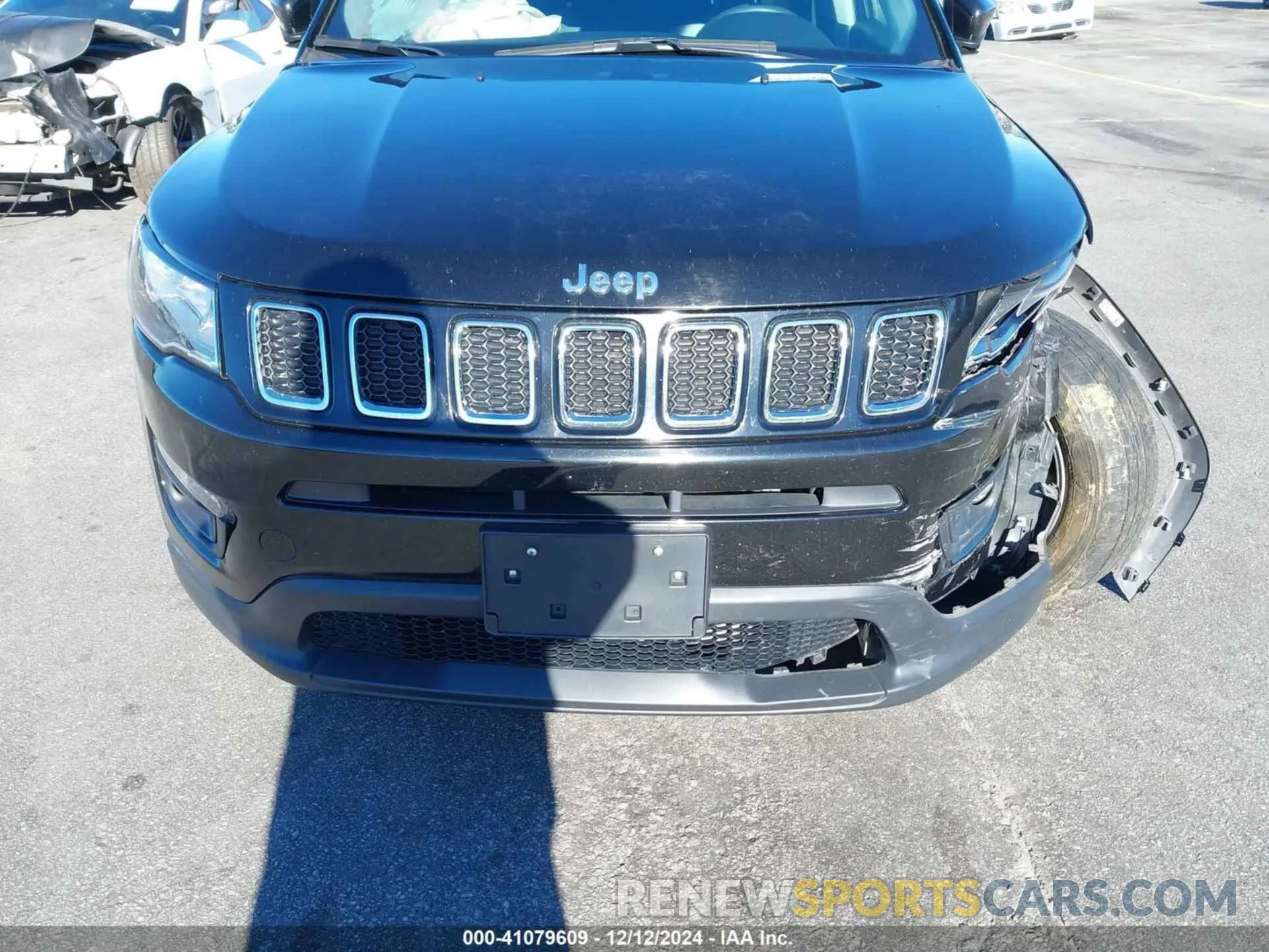 19 Photograph of a damaged car 3C4NJDBB5MT592836 JEEP COMPASS 2021