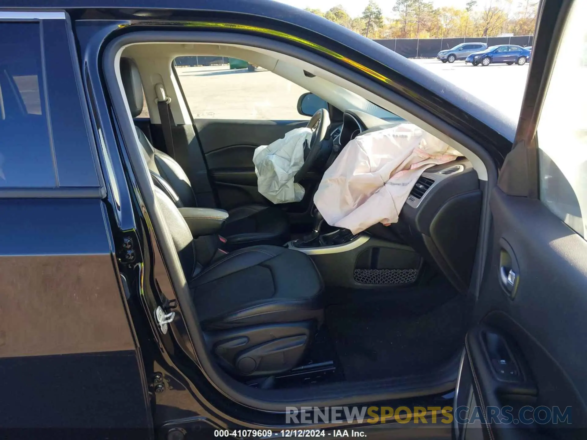 5 Photograph of a damaged car 3C4NJDBB5MT592836 JEEP COMPASS 2021
