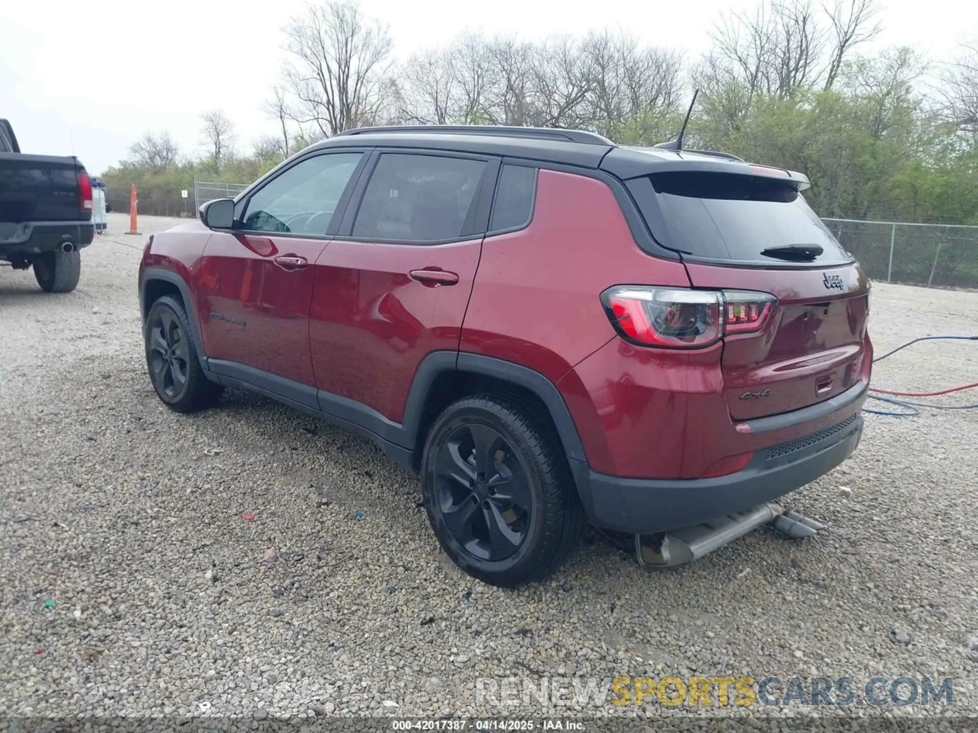 3 Photograph of a damaged car 3C4NJDBB6MT530958 JEEP COMPASS 2021