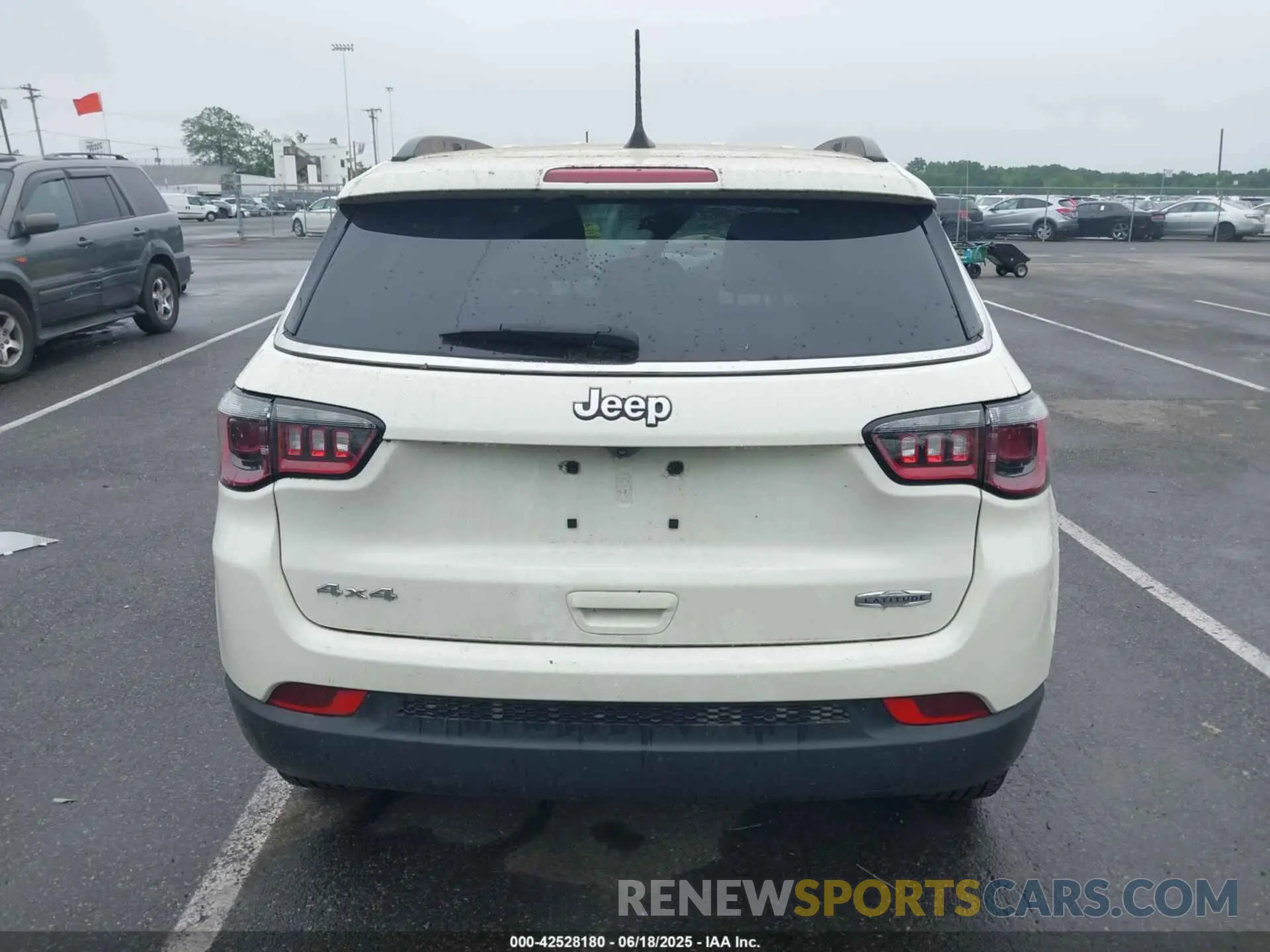 16 Photograph of a damaged car 3C4NJDBB6MT537568 JEEP COMPASS 2021
