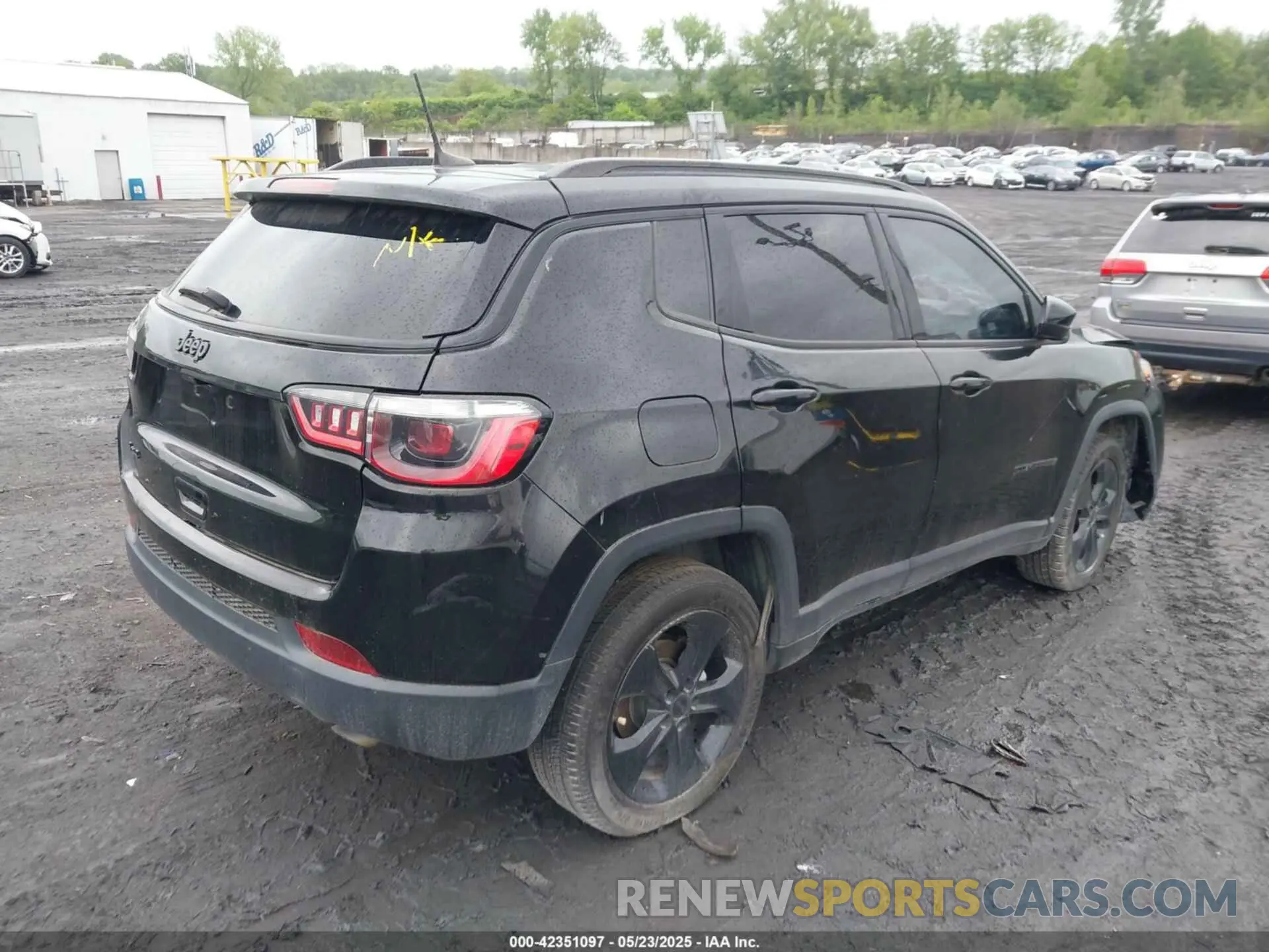 4 Photograph of a damaged car 3C4NJDBB6MT590092 JEEP COMPASS 2021