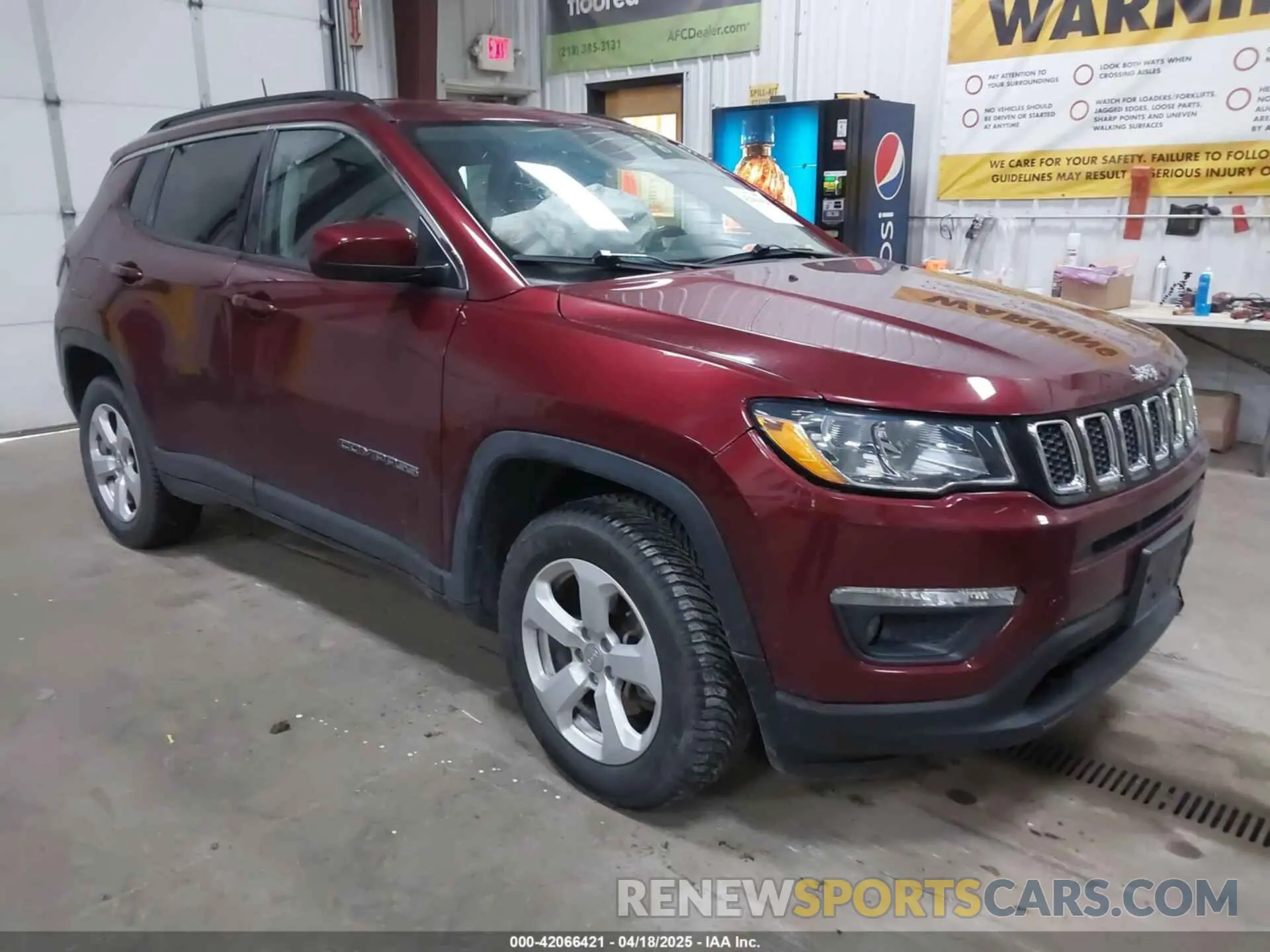 1 Photograph of a damaged car 3C4NJDBB8MT547261 JEEP COMPASS 2021