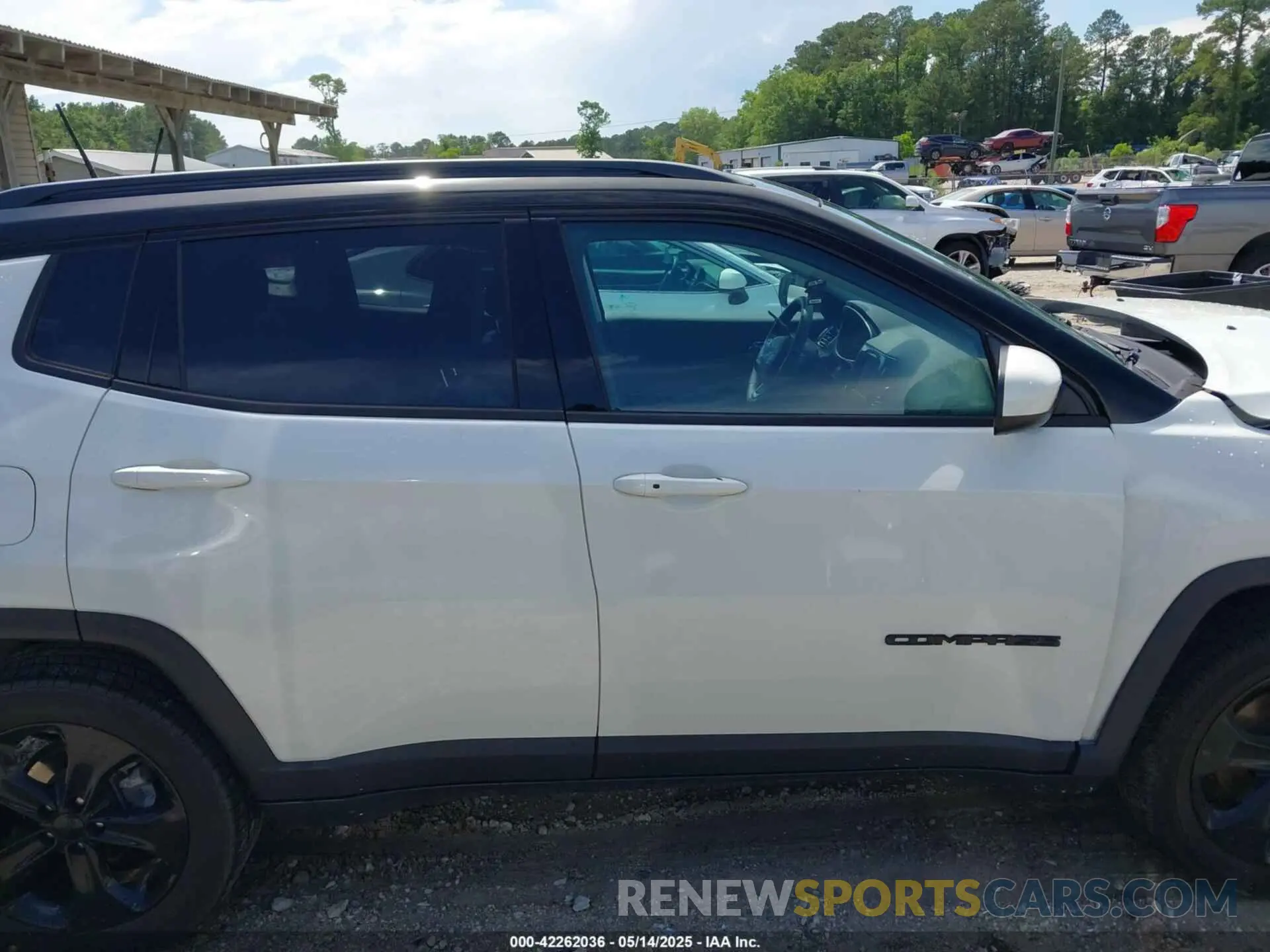 13 Photograph of a damaged car 3C4NJDBB8MT555358 JEEP COMPASS 2021