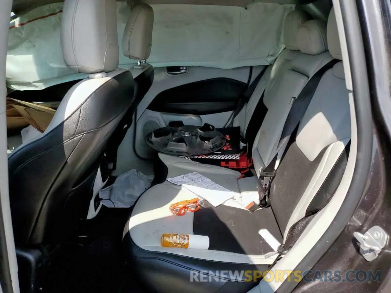 11 Photograph of a damaged car 3C4NJDBB8MT562682 JEEP COMPASS 2021