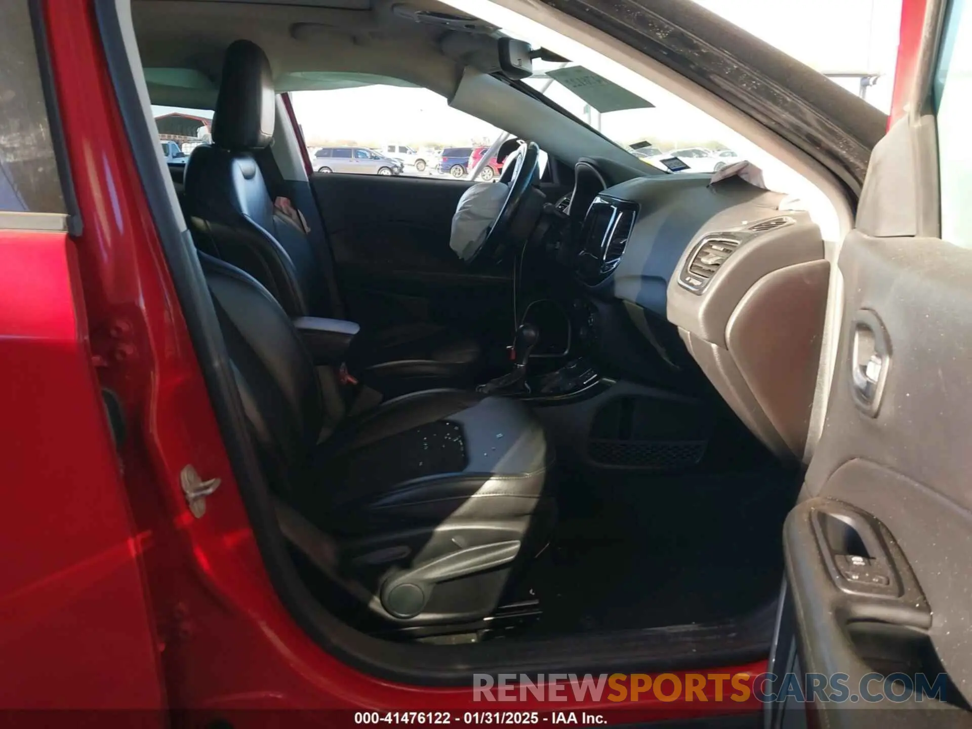 5 Photograph of a damaged car 3C4NJDBB9MT595254 JEEP COMPASS 2021