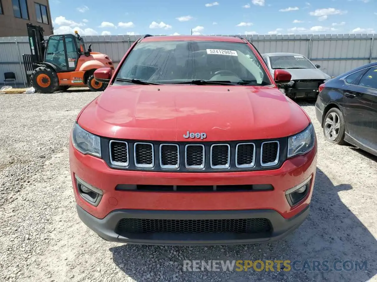5 Photograph of a damaged car 3C4NJDBBXMT501298 JEEP COMPASS 2021