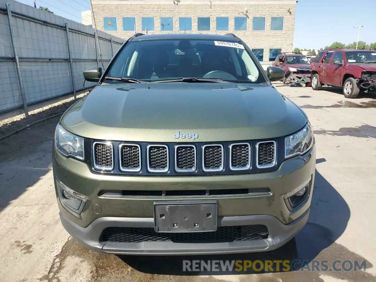 5 Photograph of a damaged car 3C4NJDBBXMT558309 JEEP COMPASS 2021